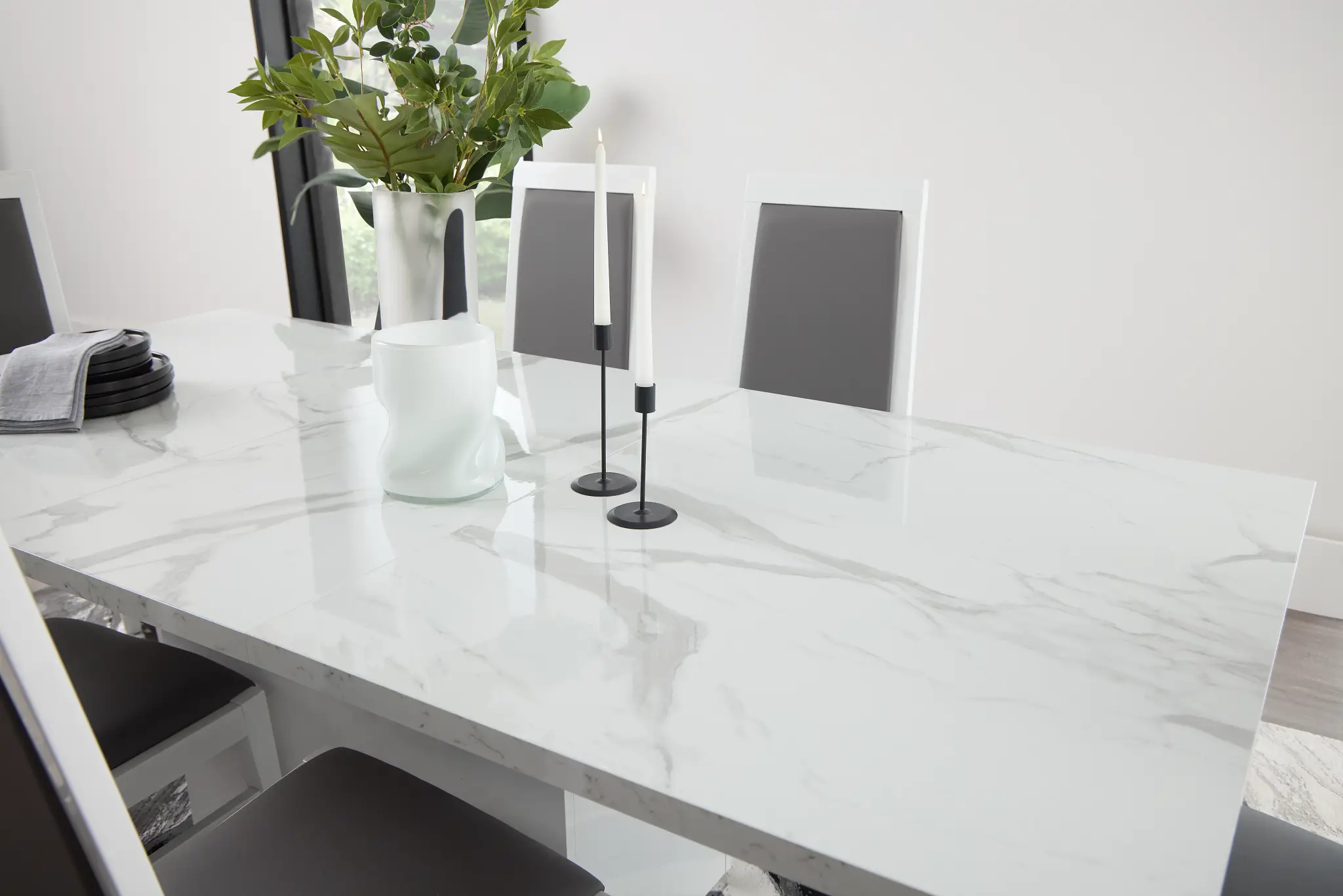 Modena White Rect Table & 4 Chairs Modena White Rect Table & 4 Chairs