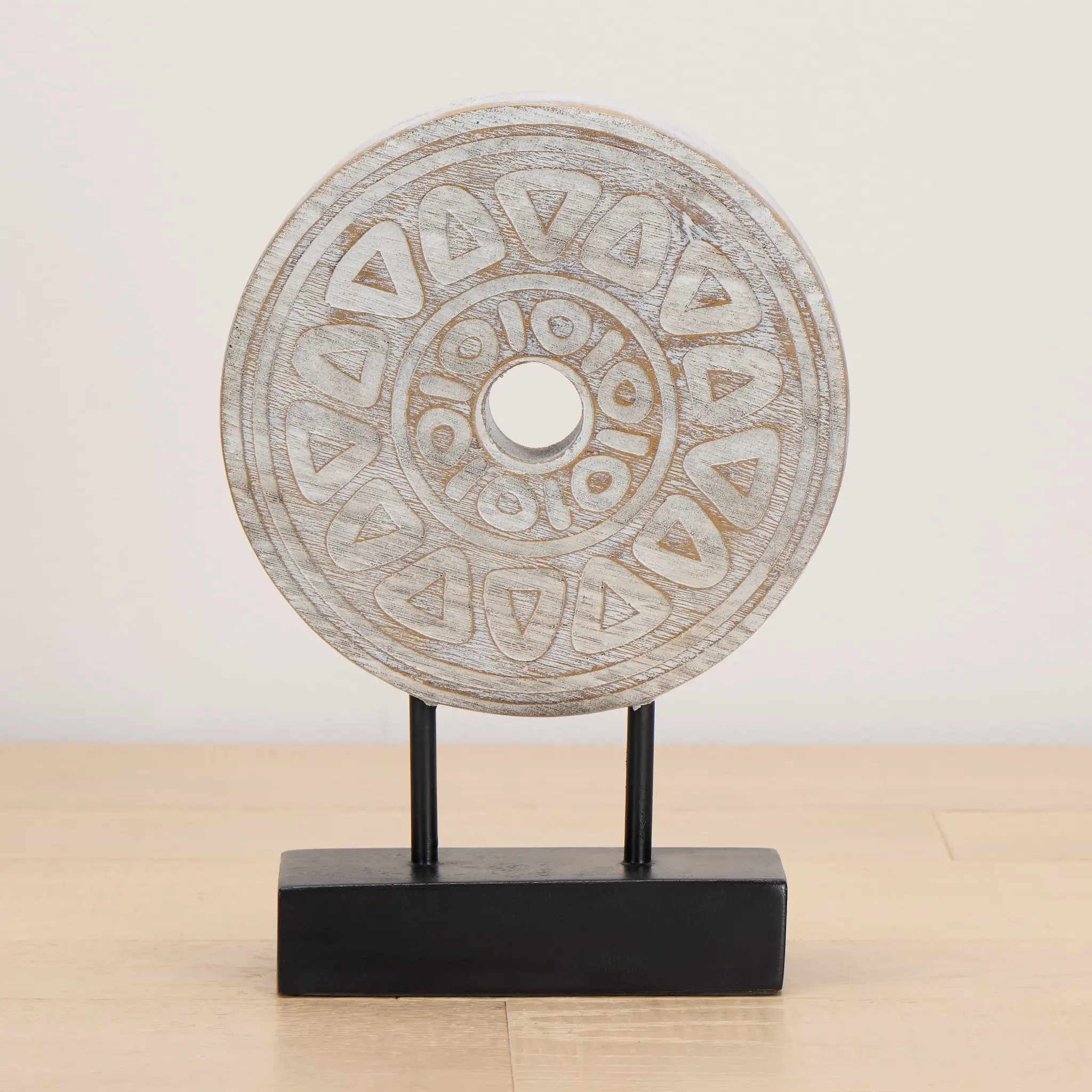 Rusty White Small Tabletop Accessory Rusty White Small Tabletop Accessory