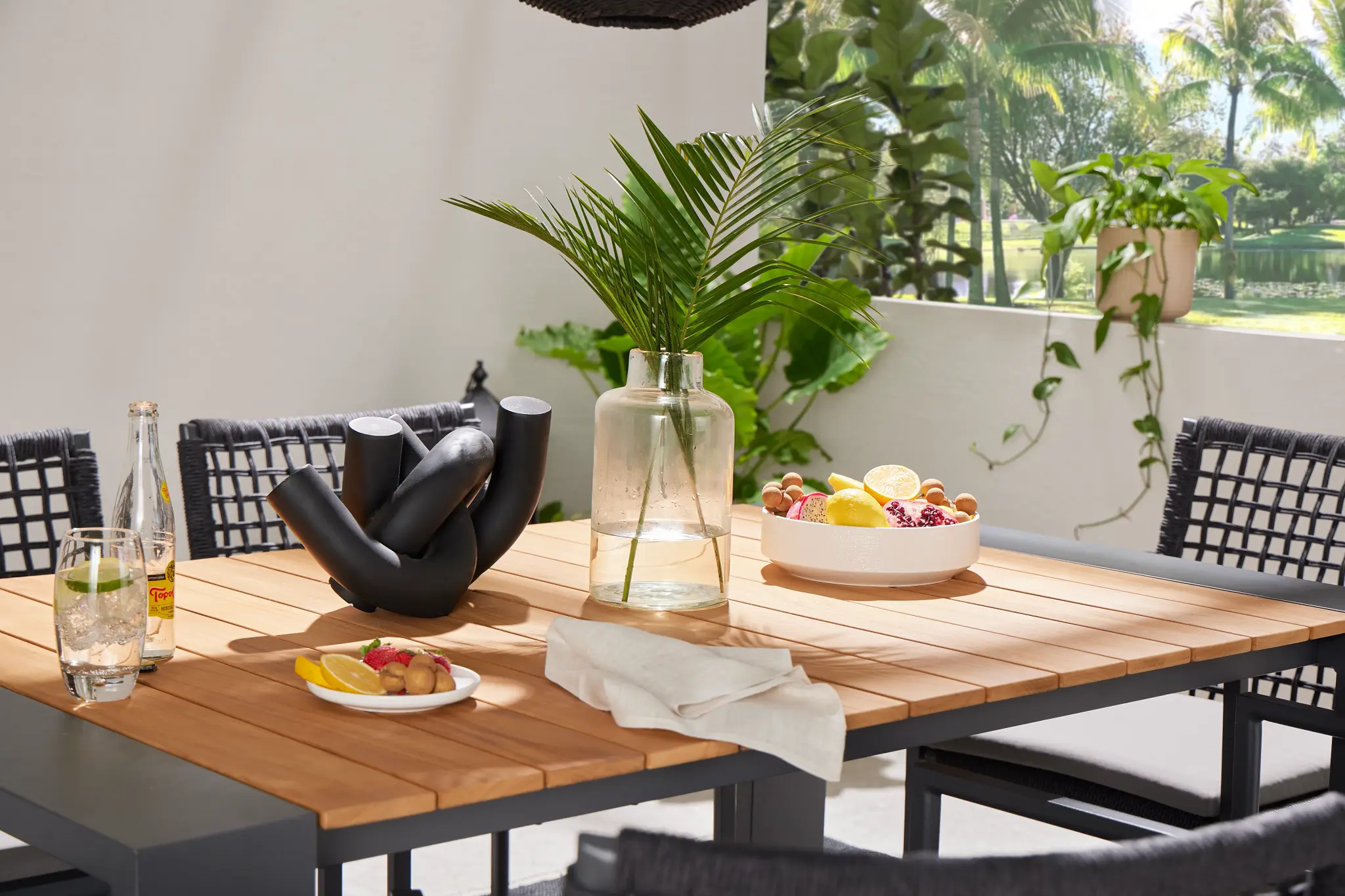  Outdoor Accessories & Free Design Tips to Transform Your Backyard Retreat