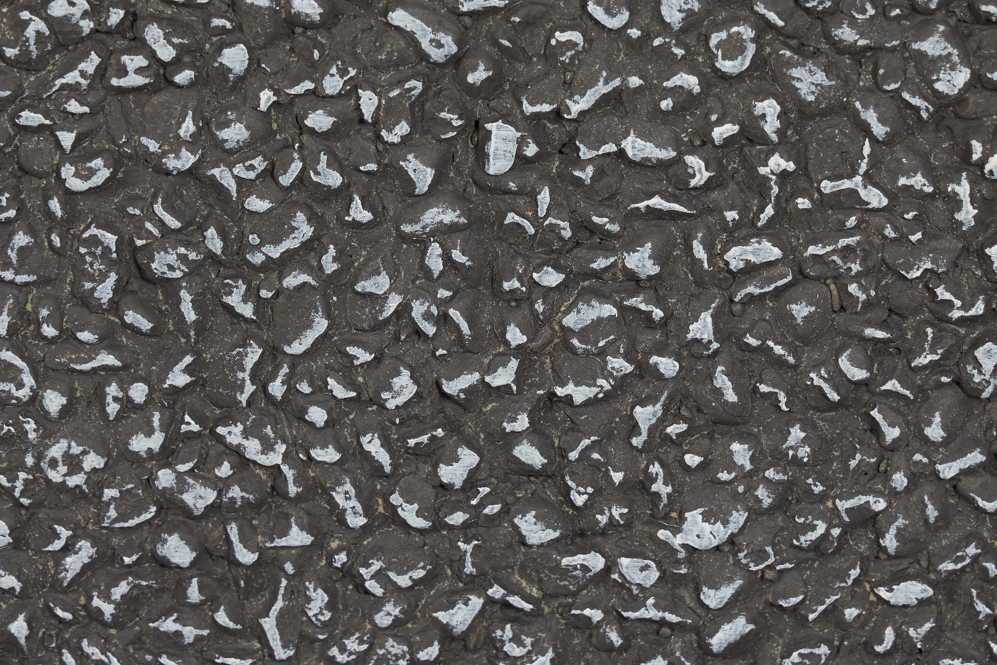 Avena Black Medium Planter