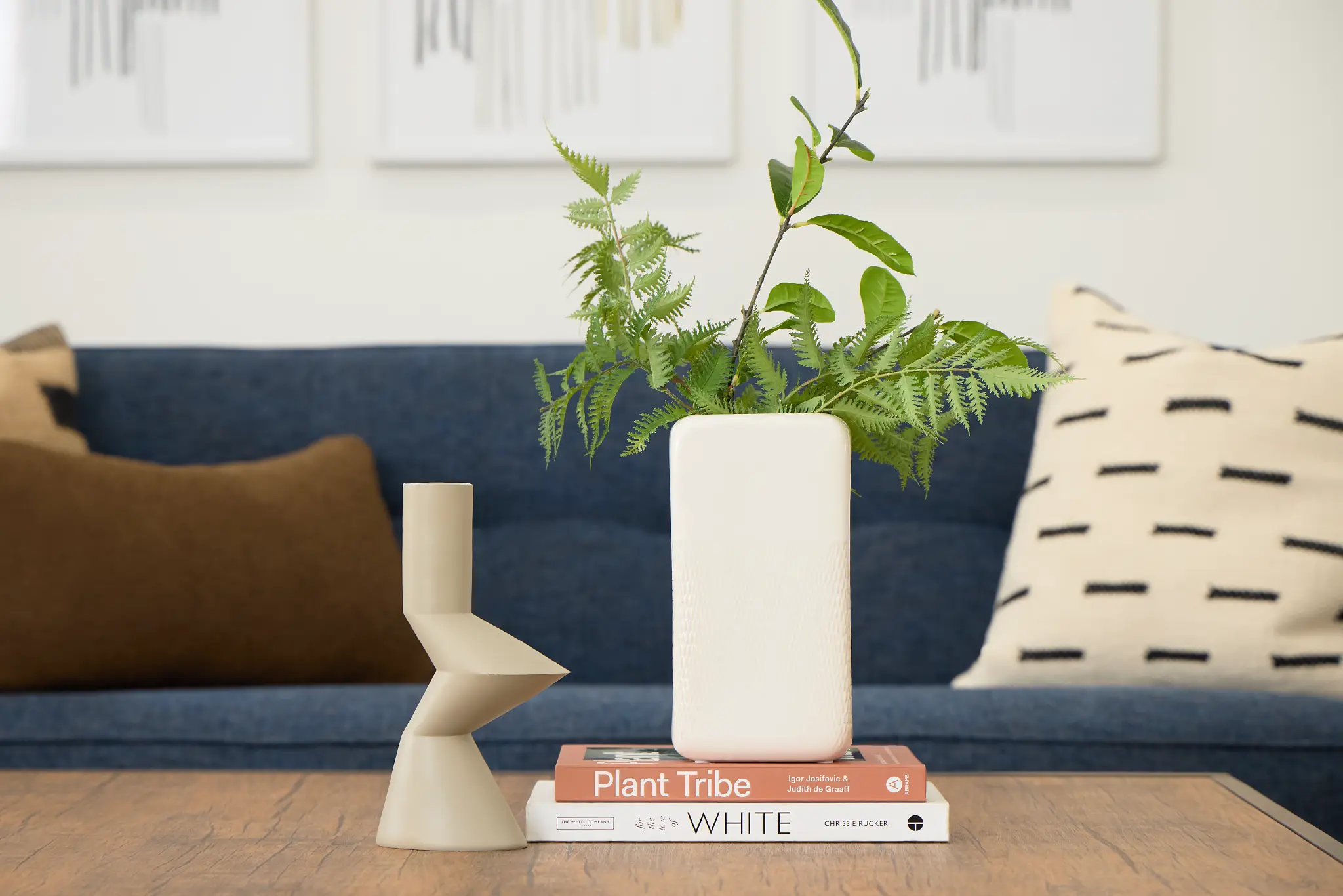 Rowi Ivory Medium Vase Rowi Ivory Medium Vase