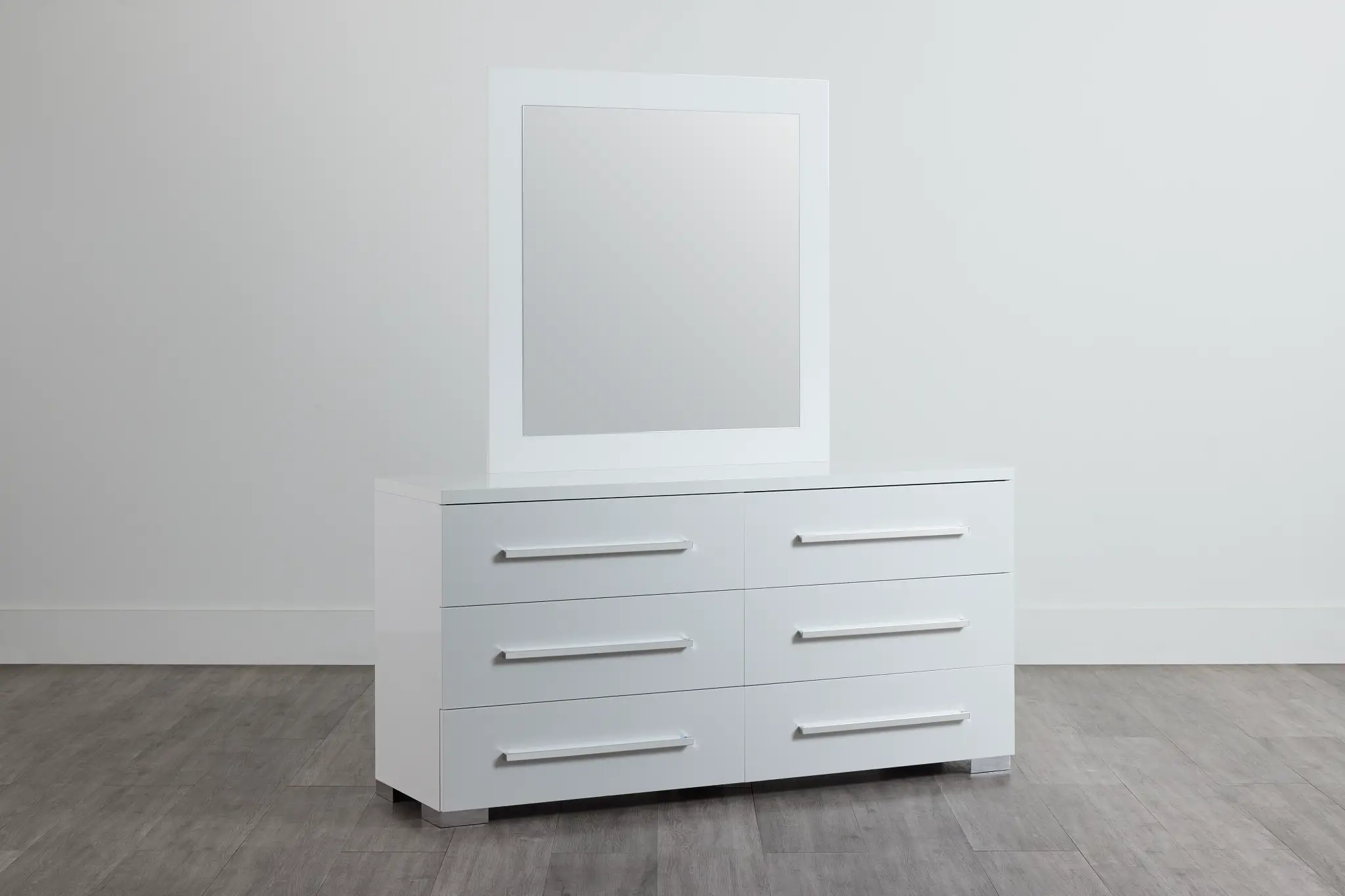 Verona White Dresser & Mirror Verona White Dresser & Mirror