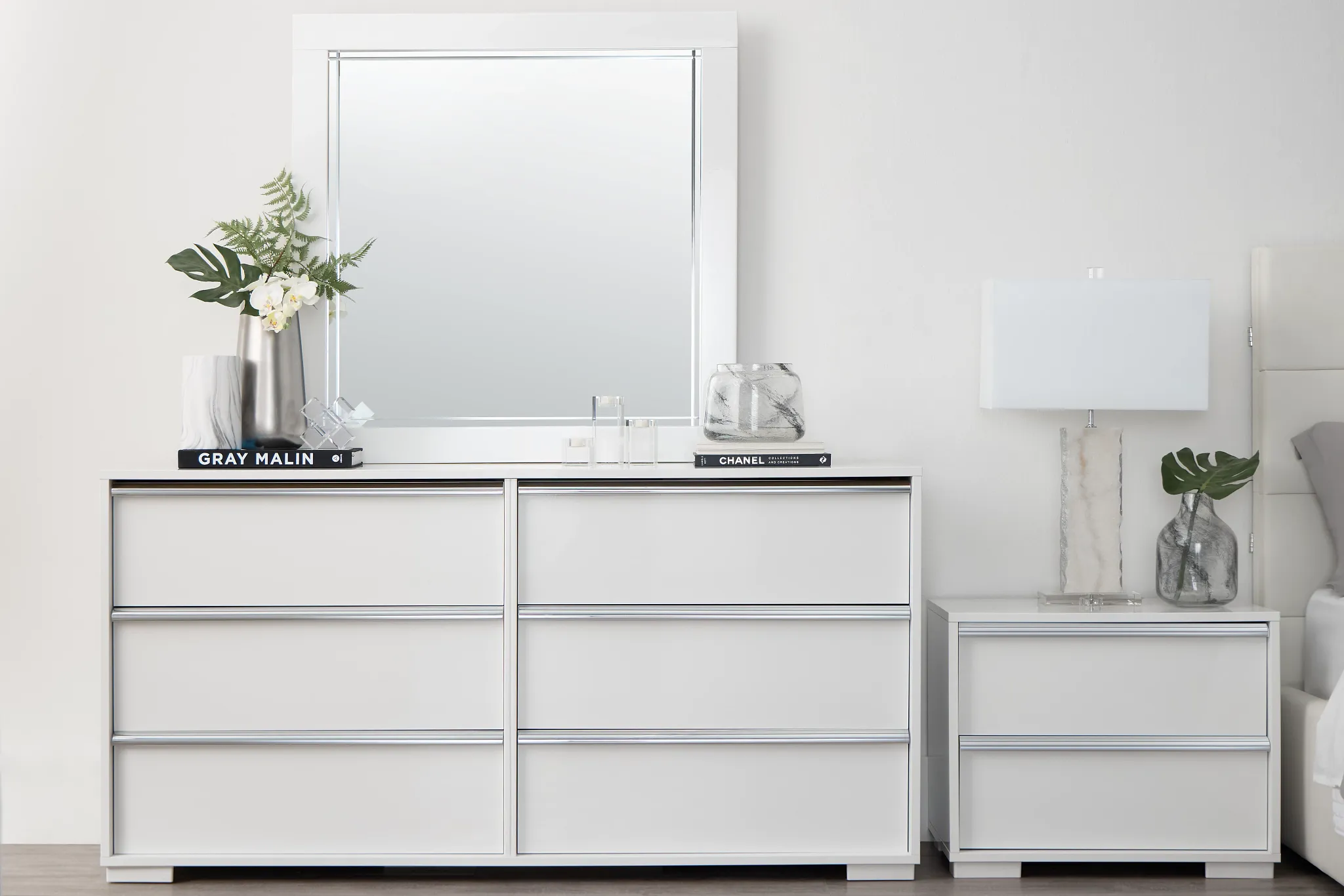 Doral White Dresser & Mirror