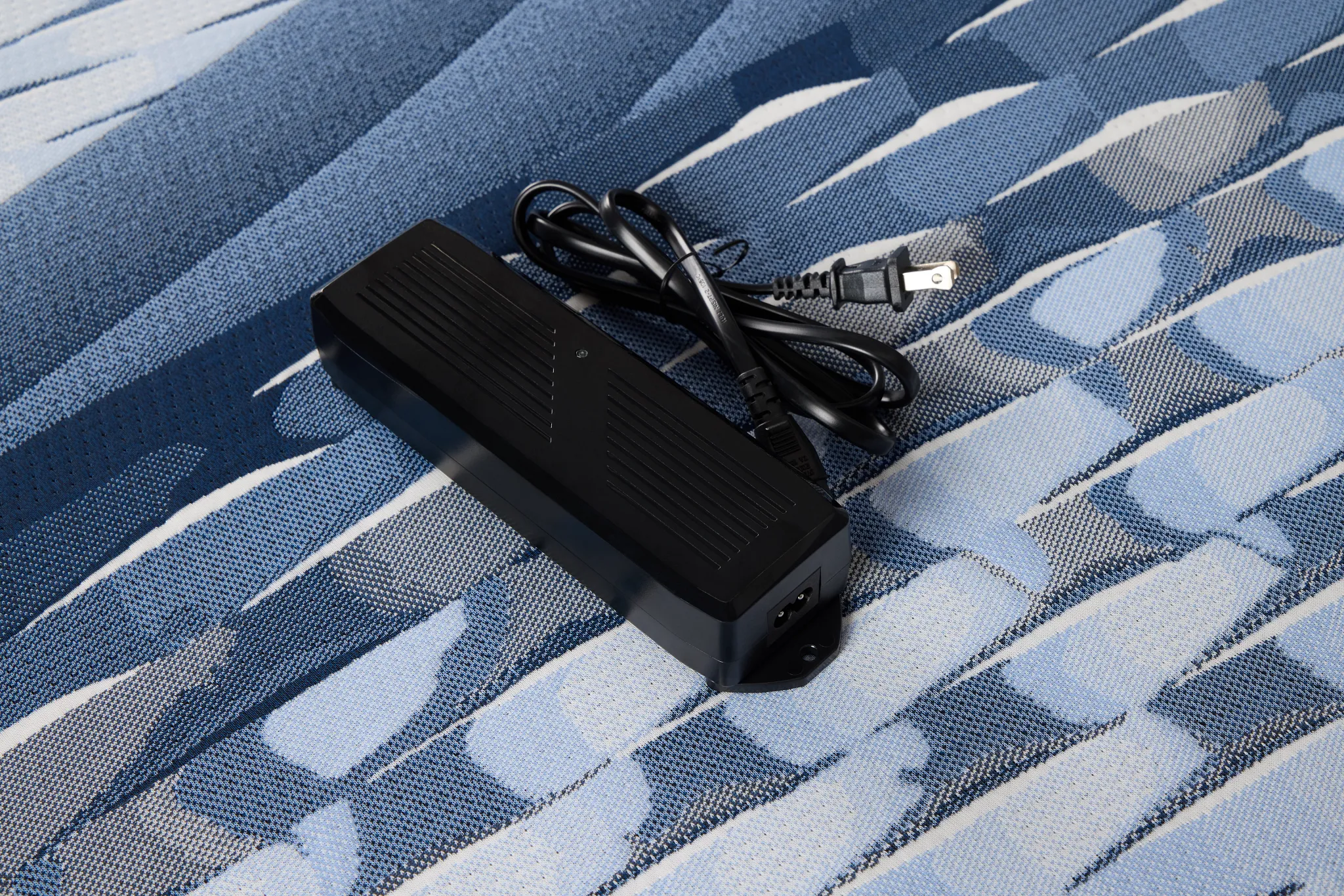 Serta Icomfort Iona Medium Elite Adjustable Mattress Set