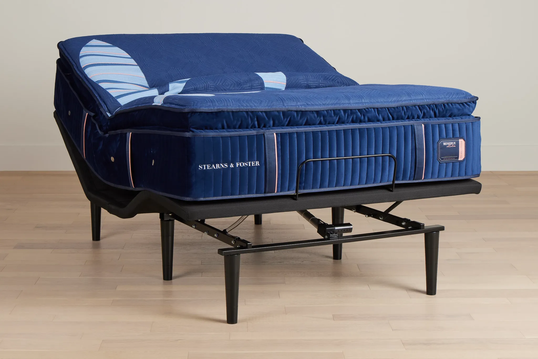 Stearns & Foster Reserve Soft Ease Adjustable Mattress Set