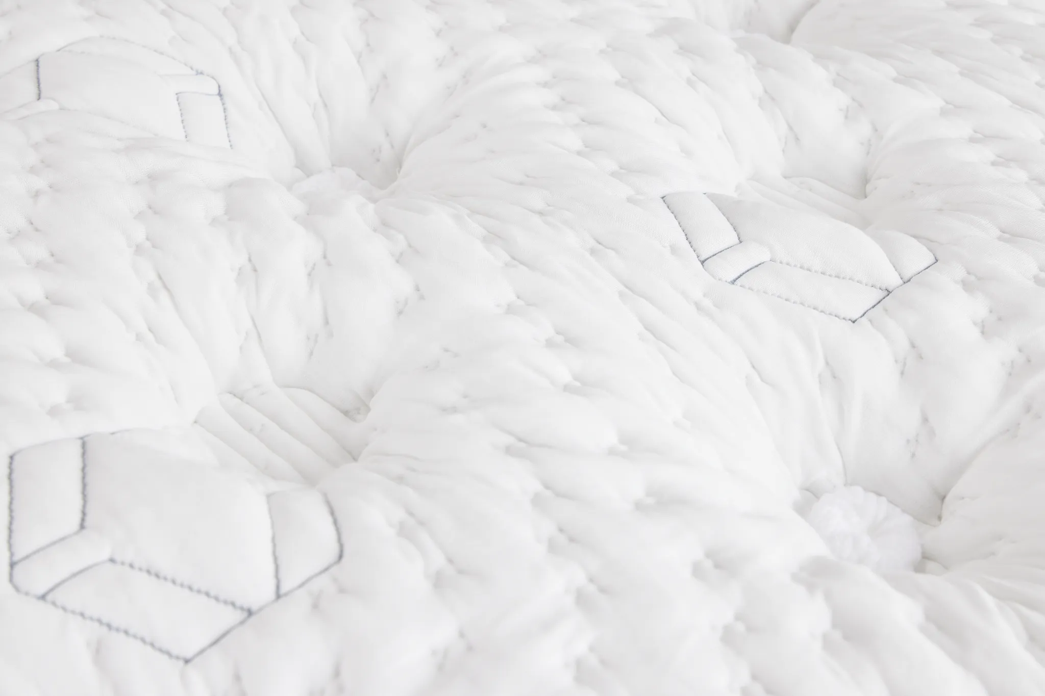 Aireloom Timeless Odyssey Streamline Luxury Firm Mattress Set