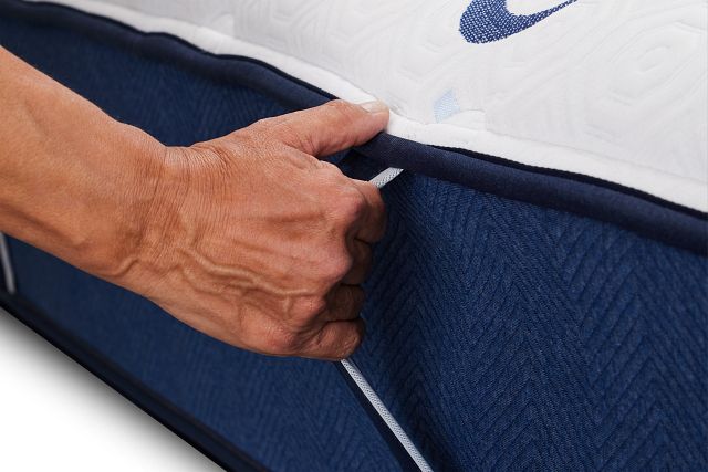 Stearns & Foster Studio 14" Medium Tight Top Mattress