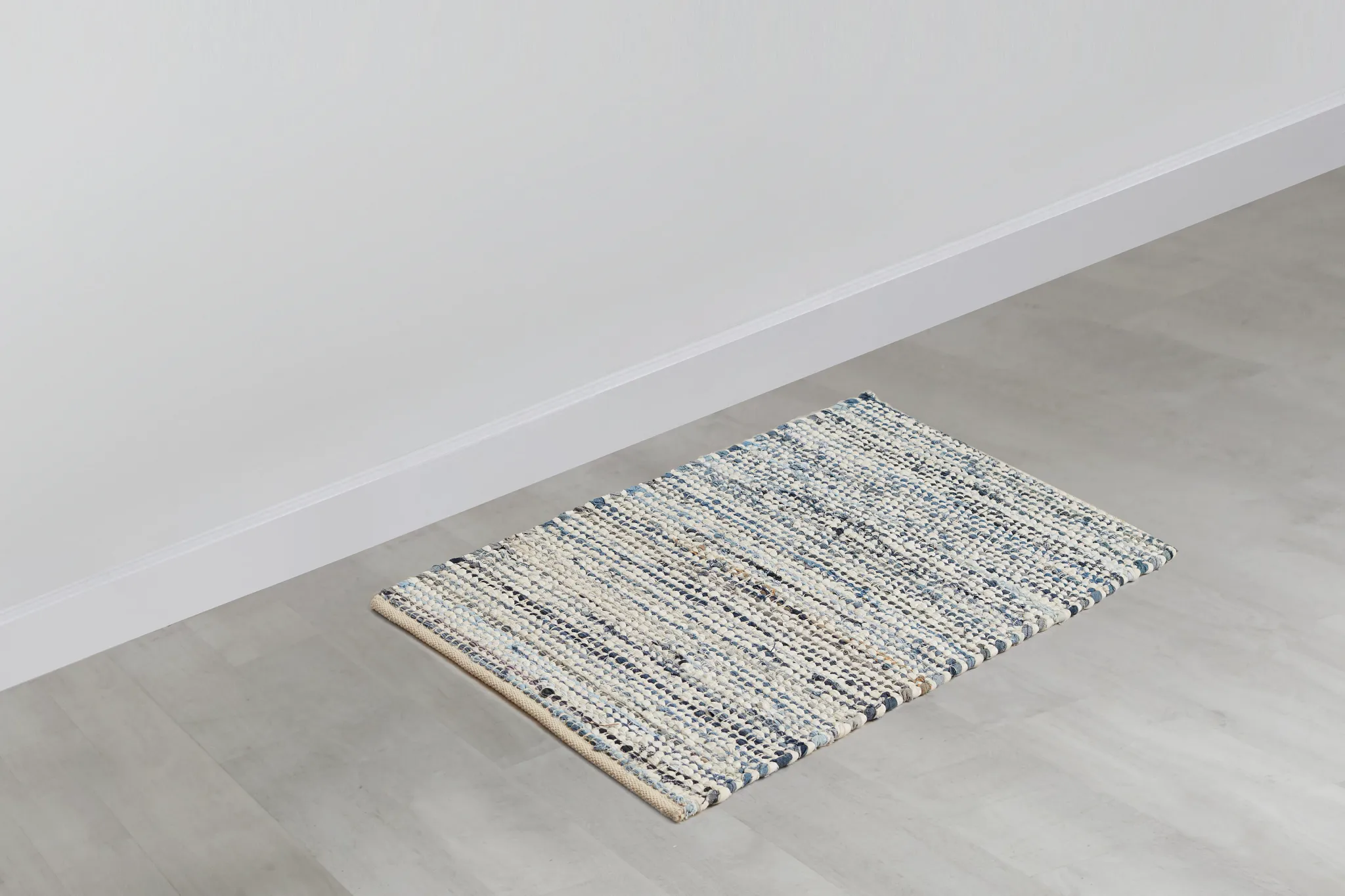 Garas Blue 2x3 Area Rug