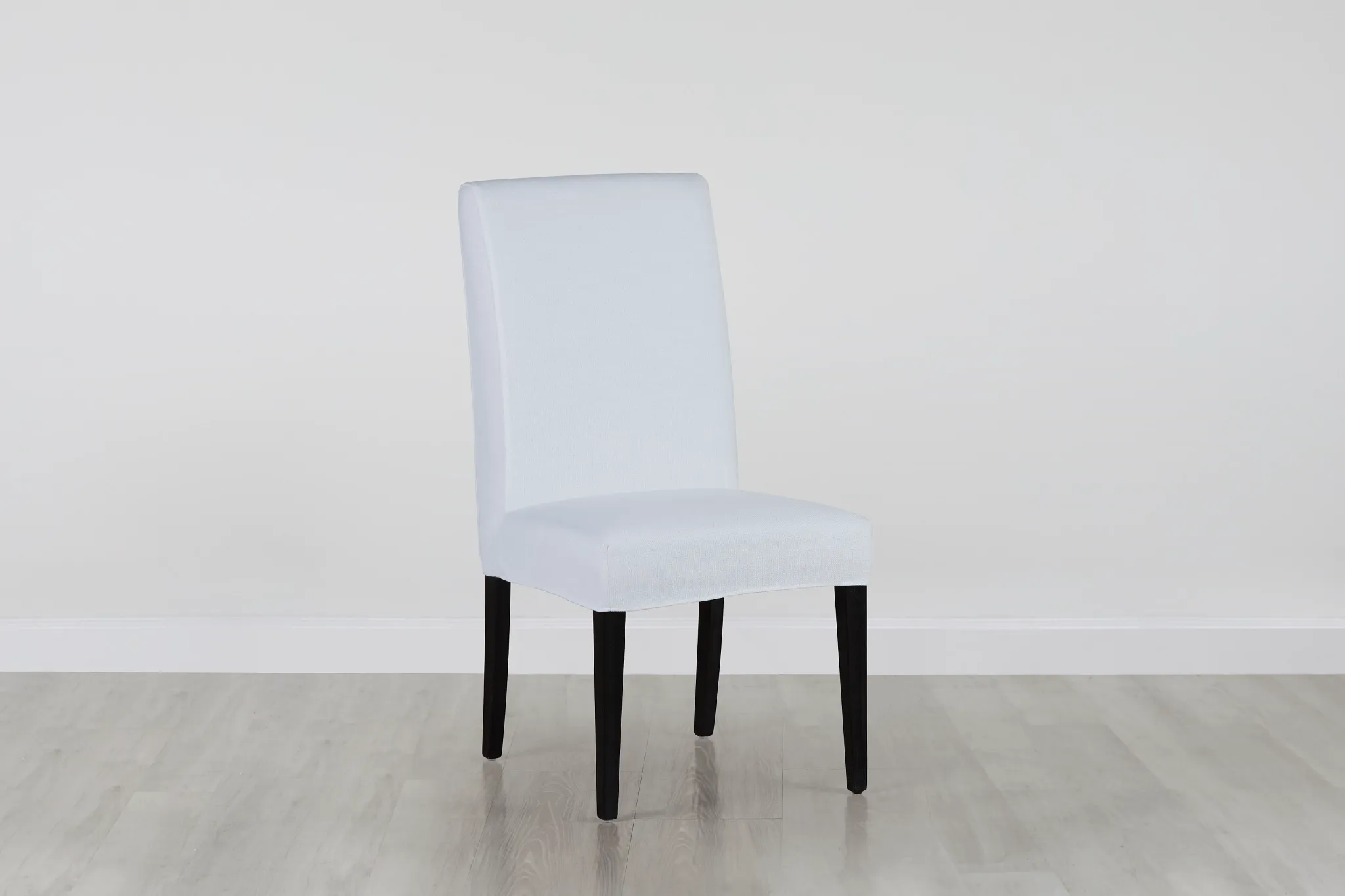 Destination White Short Slipcover Chair With Dark-tone Leg