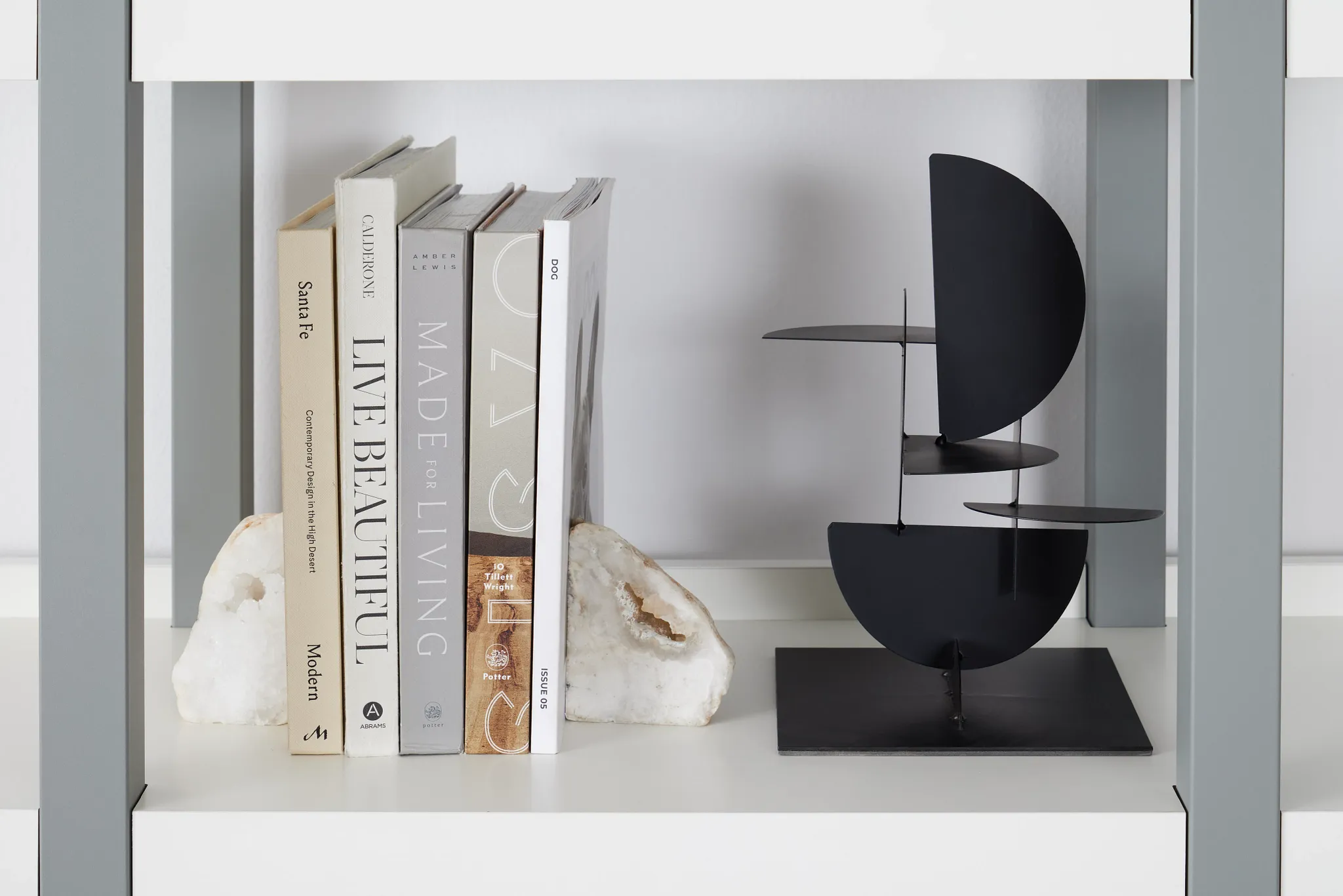 Lorenz Black Metal Tabletop Accessory