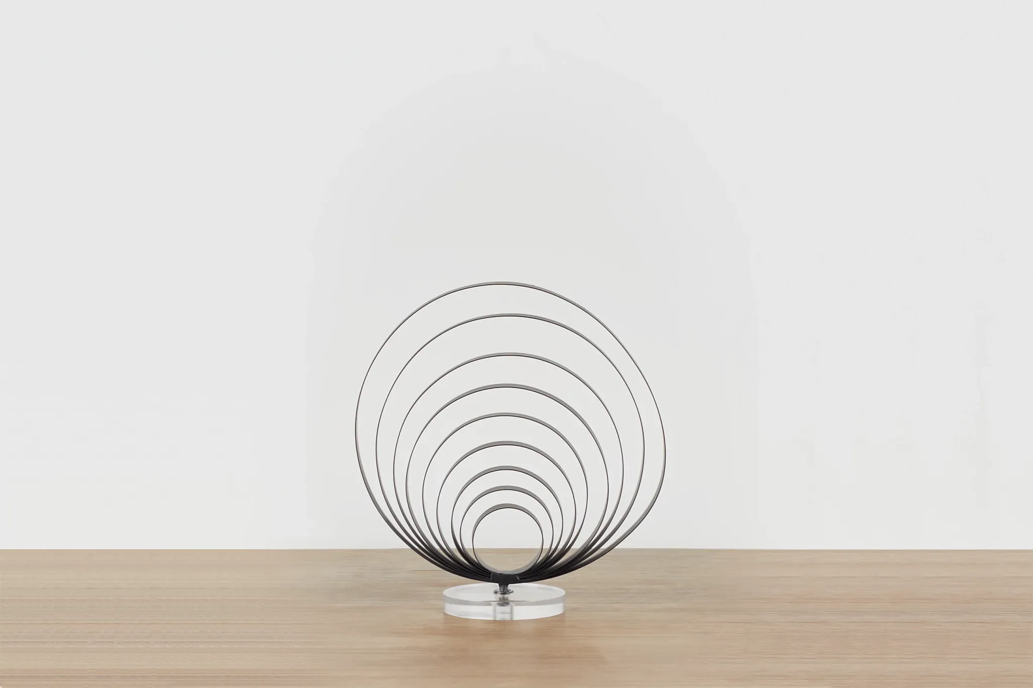 Jovi Metal Tabletop Accessory