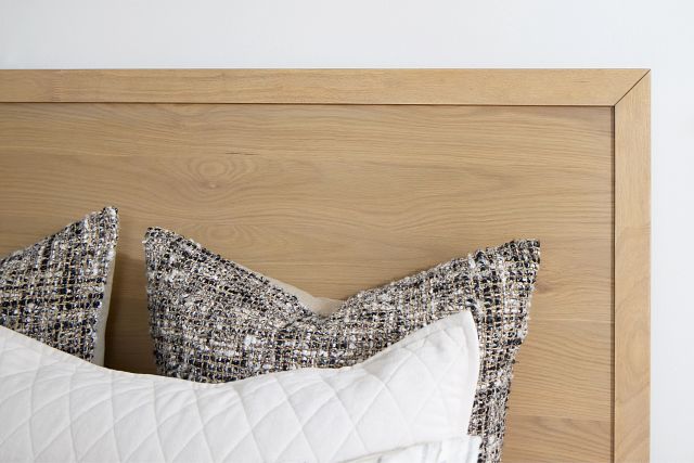 Highland Light Tone Panel Bed