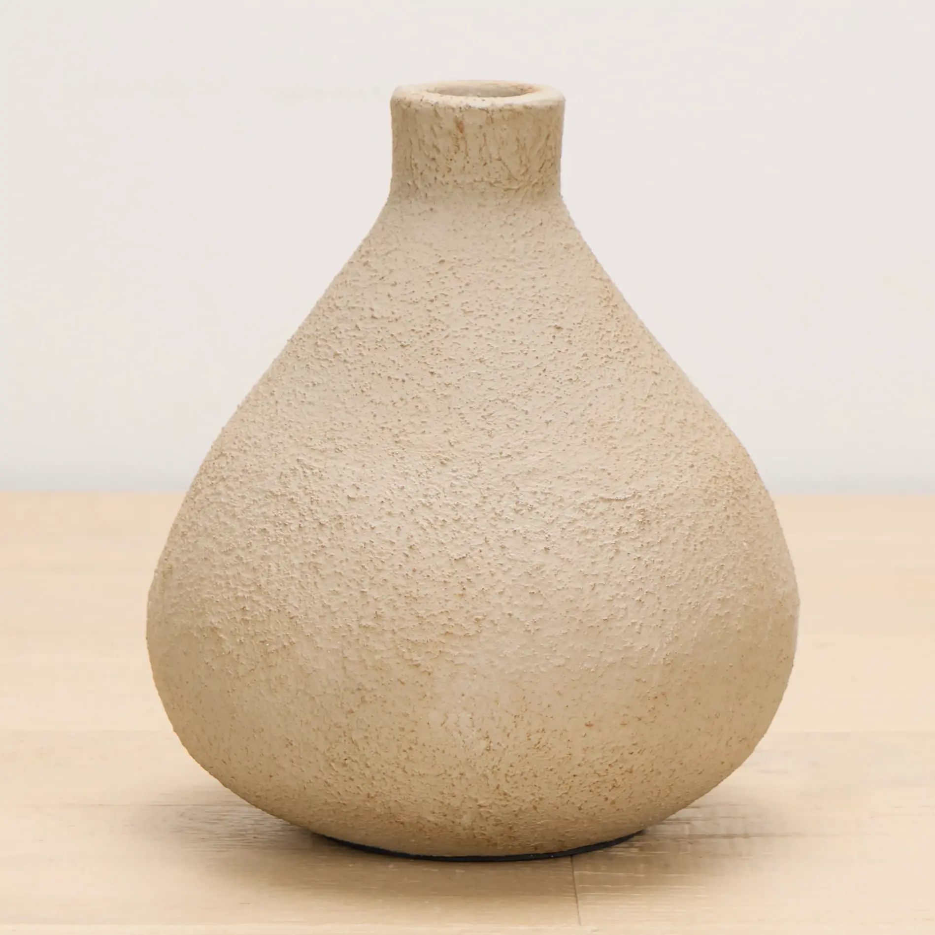 Farrah Brown Vase Farrah Brown Vase