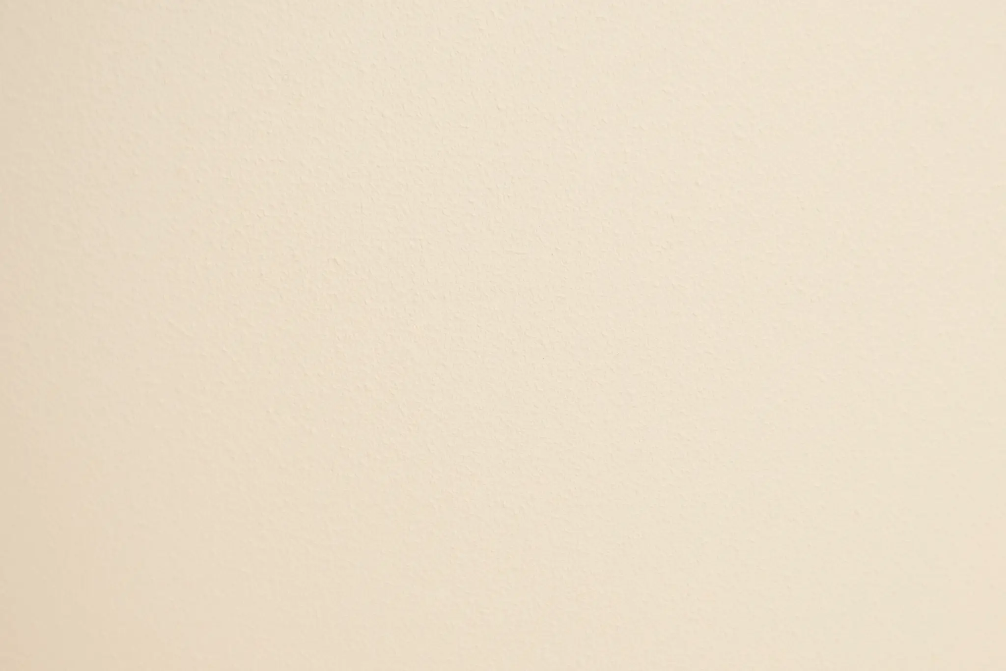 Dodge Ivory Medium Vase Dodge Ivory Medium Vase