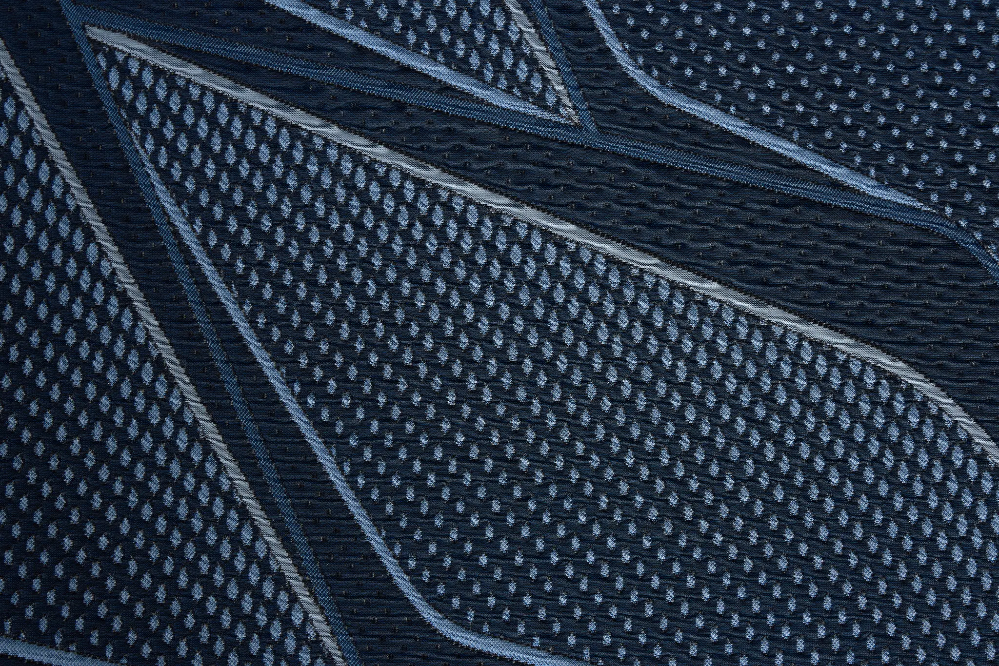 Iseries Nxg3500 13.5" Medium Low-profile Mattress Set Iseries Nxg3500 13.5" Medium Low-profile Mattress Set