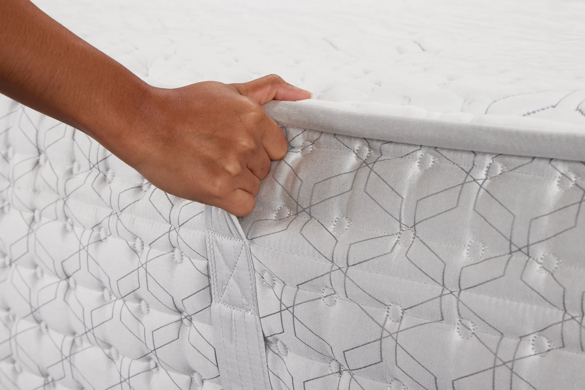 Aireloom Timeless Odyssey Streamline Firm 14" Mattress