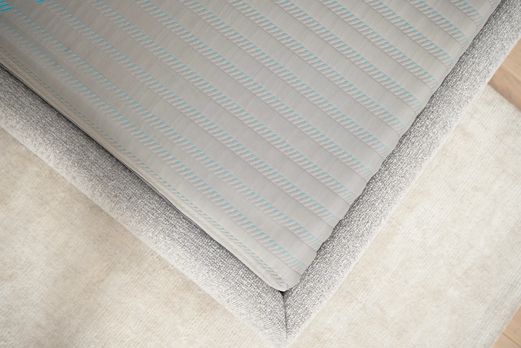 Rest & Renew Performance Pro 13.5" Medium Hybrid Mattress