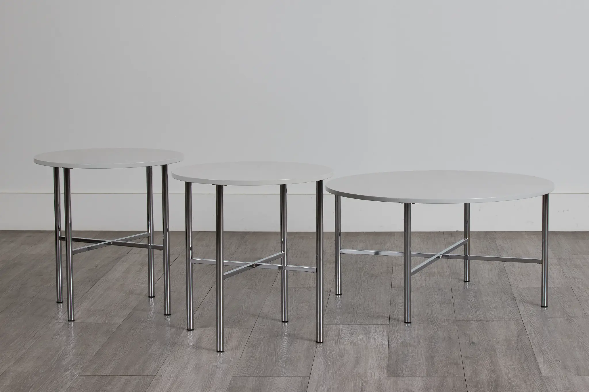 Cyrus White Round 3 Pack Tables Cyrus White Round 3 Pack Tables