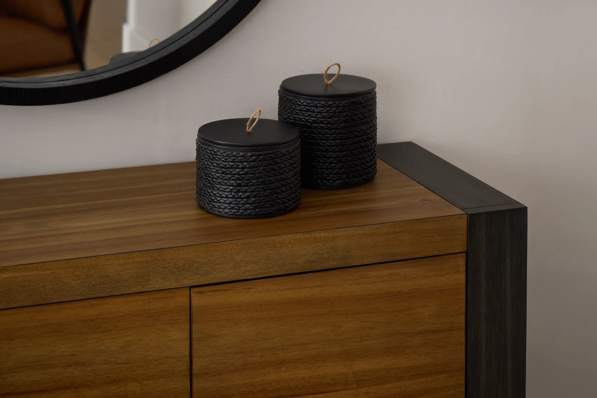 Jackson Two-tone Server