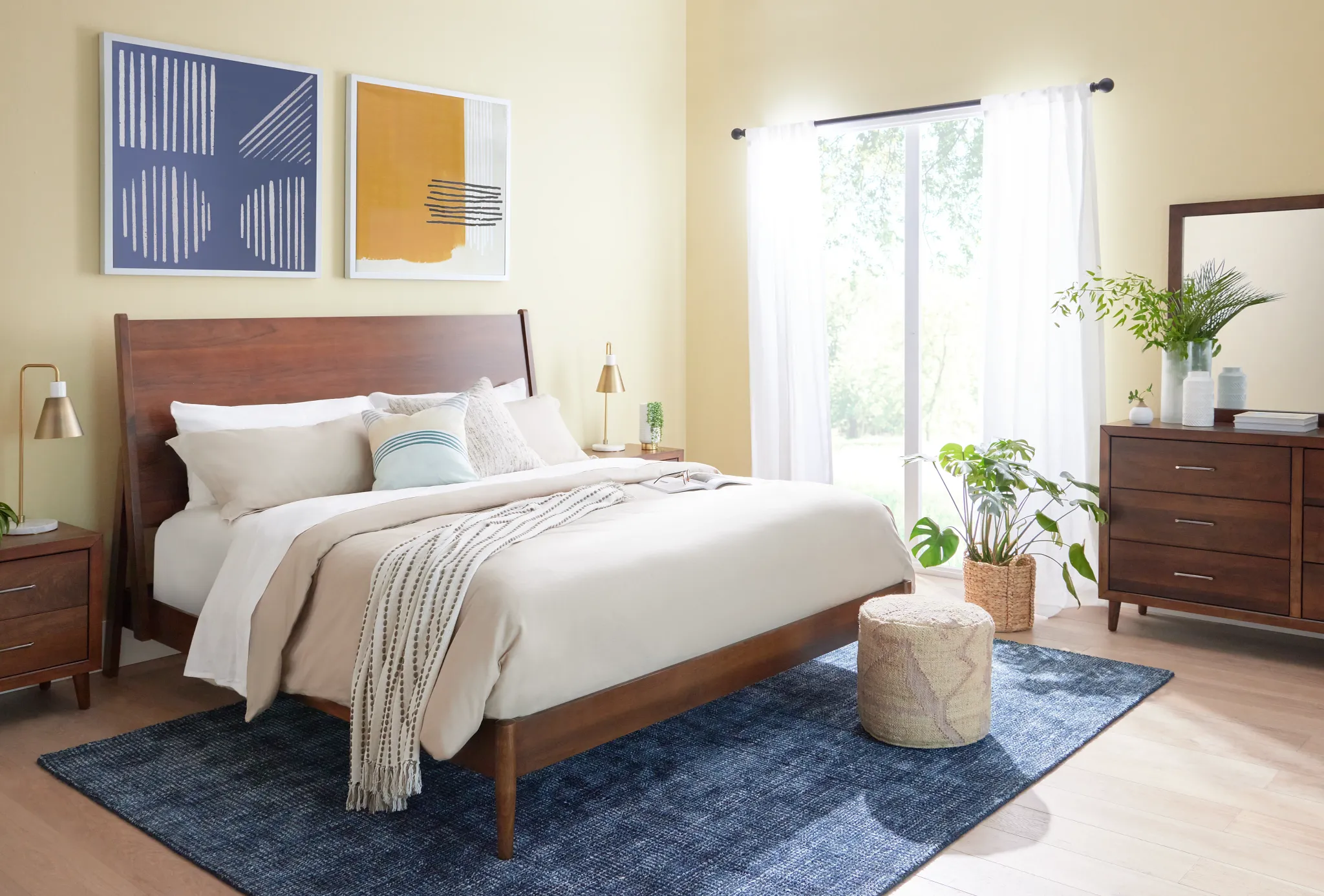 Palmdale Dark Tone Platform Bed