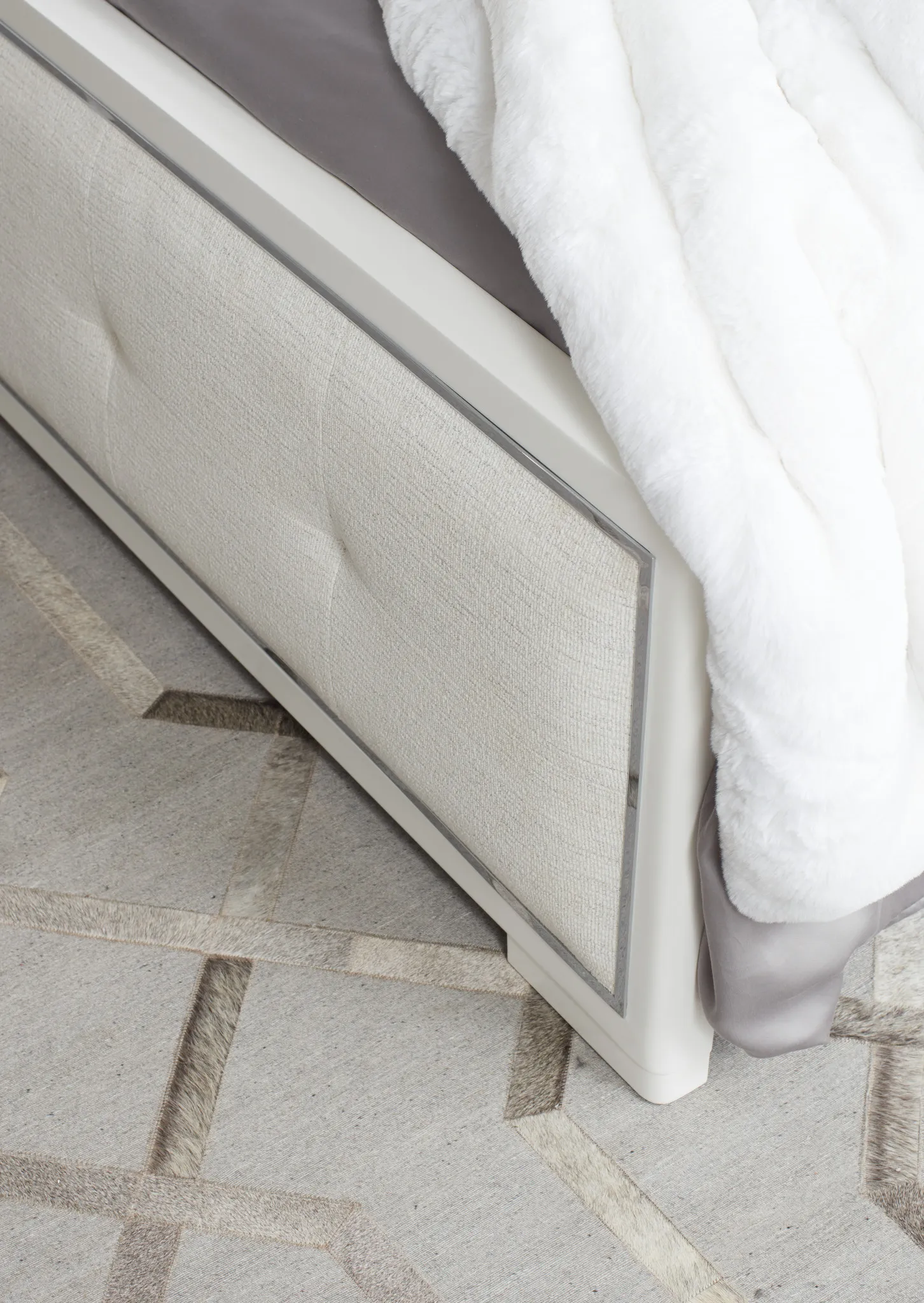 Ocean Drive White Uph Panel Bed