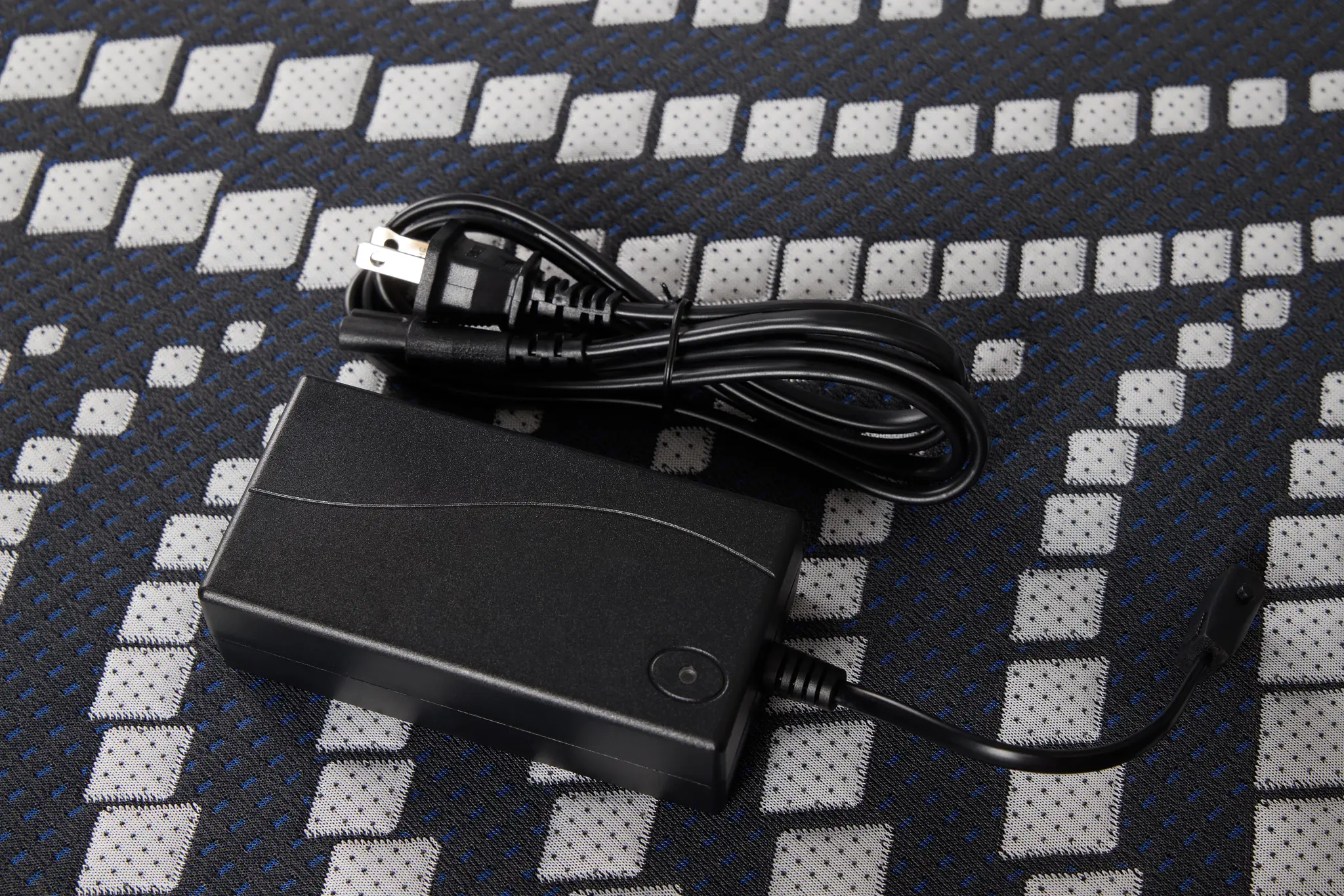 Sealy Posturepedic Plus High Point 14" Soft Ease Adjustable Mattress Set Sealy Posturepedic Plus High Point 14" Soft Ease Adjustable Mattress Set