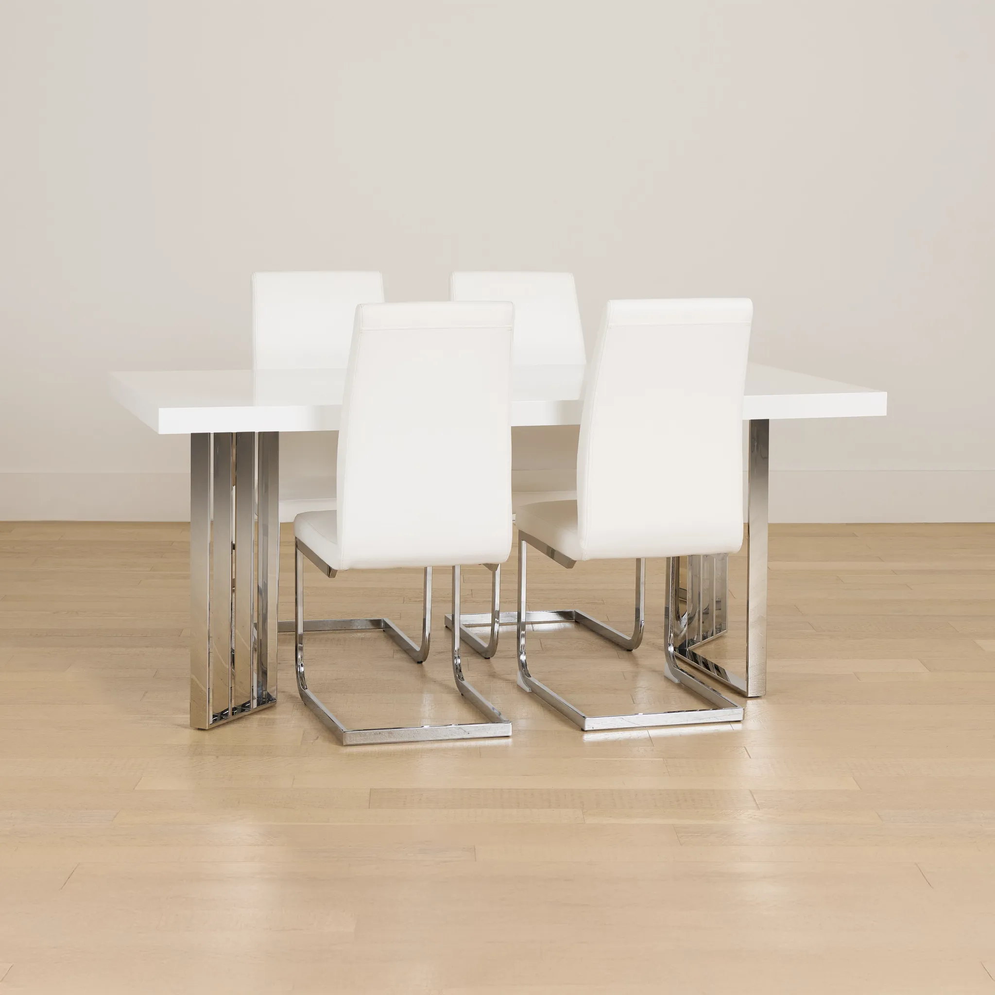 Axel White Table & 4 Upholstered Chairs