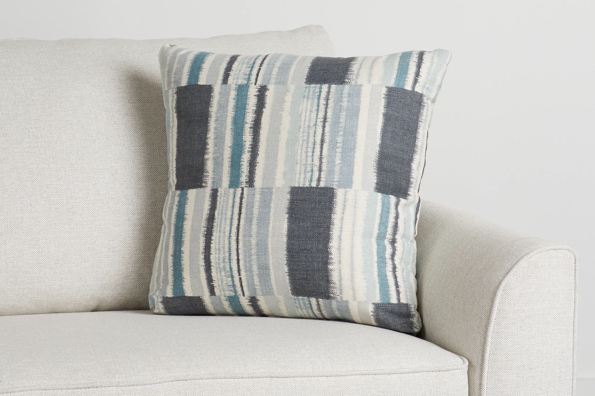 Seydou Dark Blue 20" Sqr Accnt Plw Cover