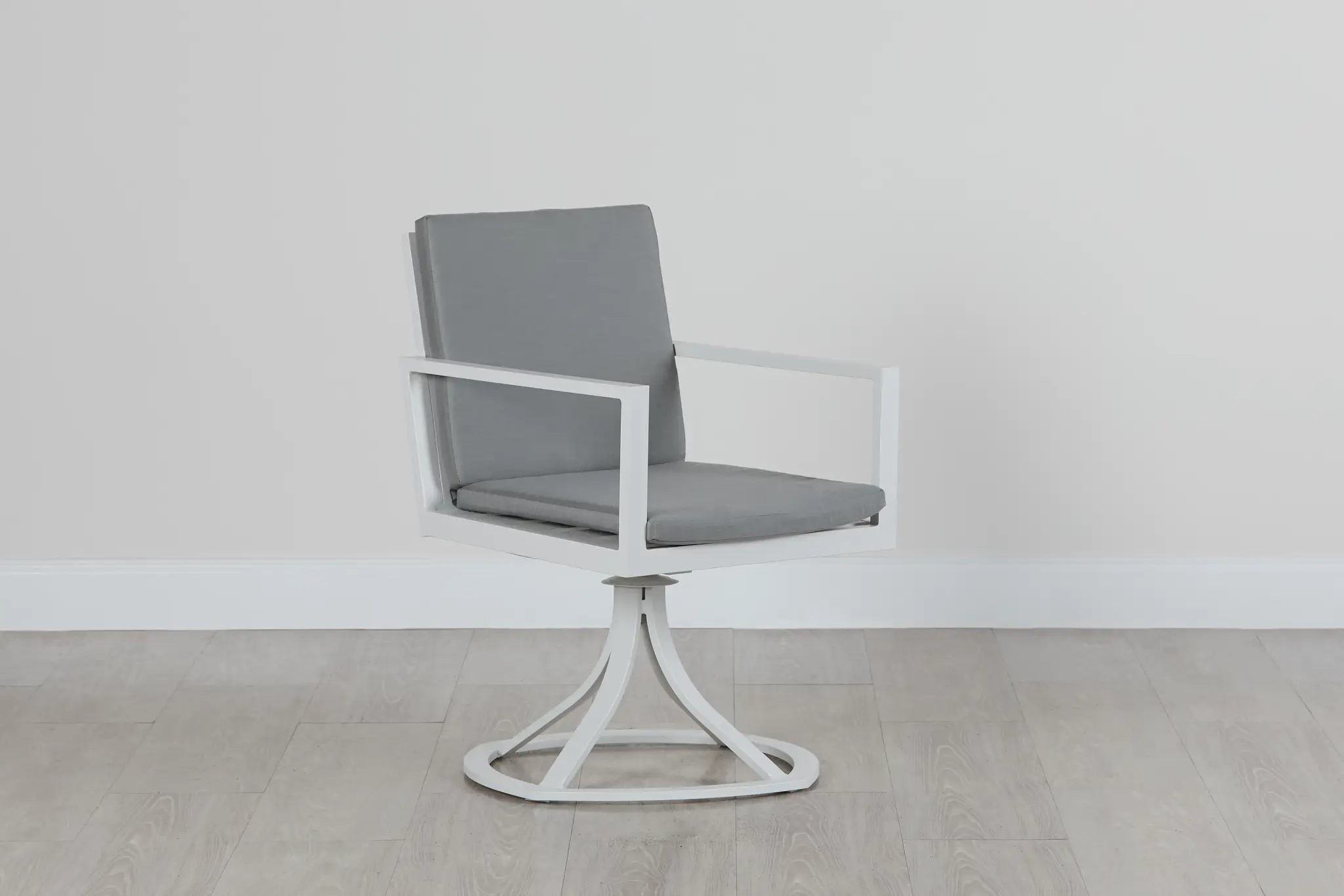 Linear White Dk Gray Swivel Chair Linear White Dk Gray Swivel Chair