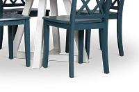 Edgartown Two-tone Round Table & 4 Navy Wood Chairs