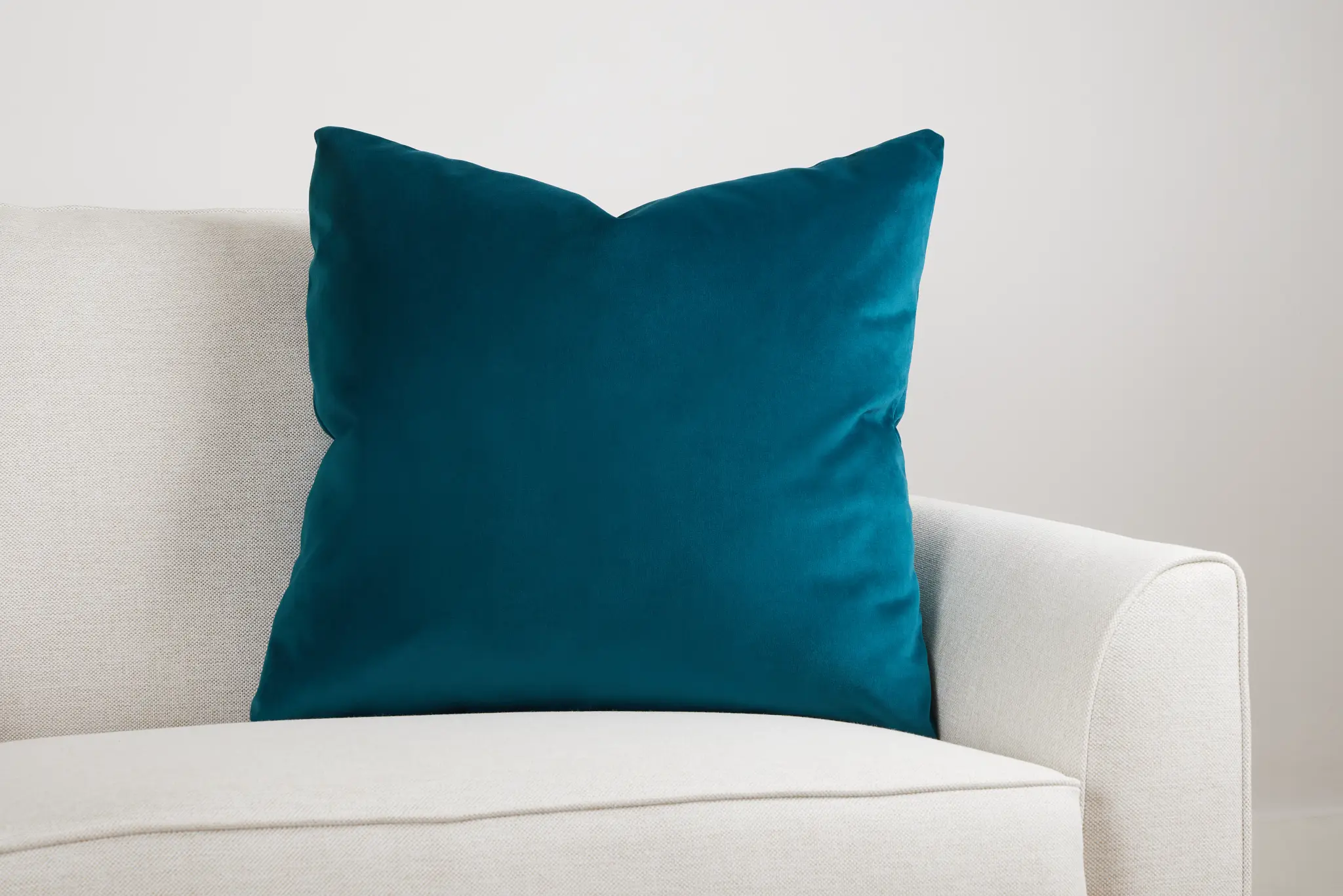 Reign Teal 24" Accent Pillow Reign Teal 24" Accent Pillow