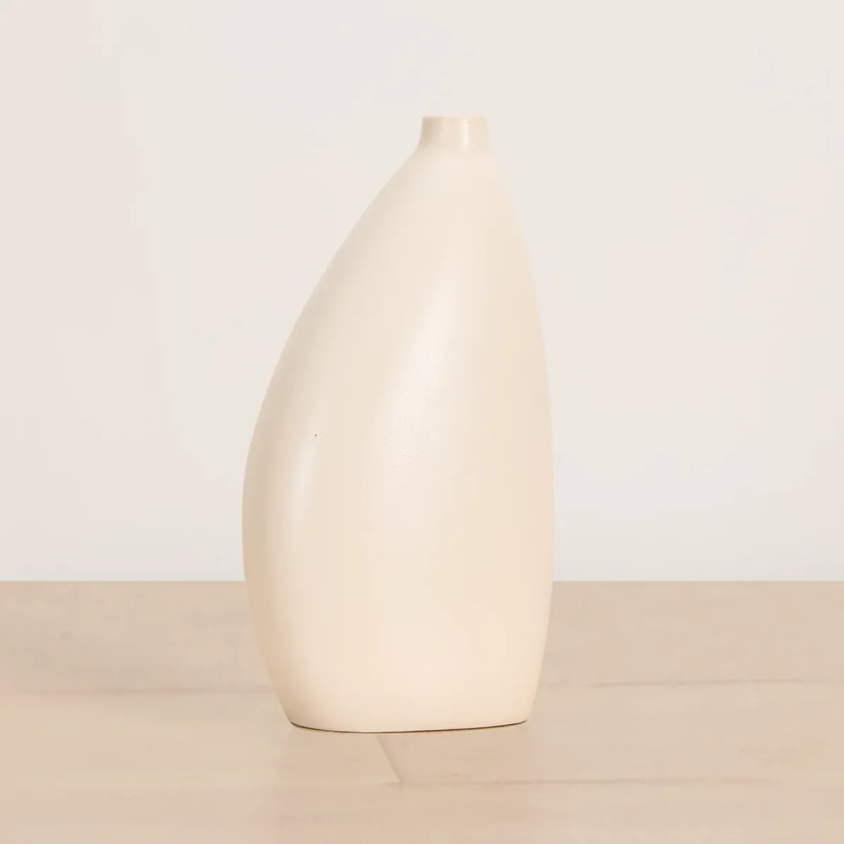 Juliet White Vase