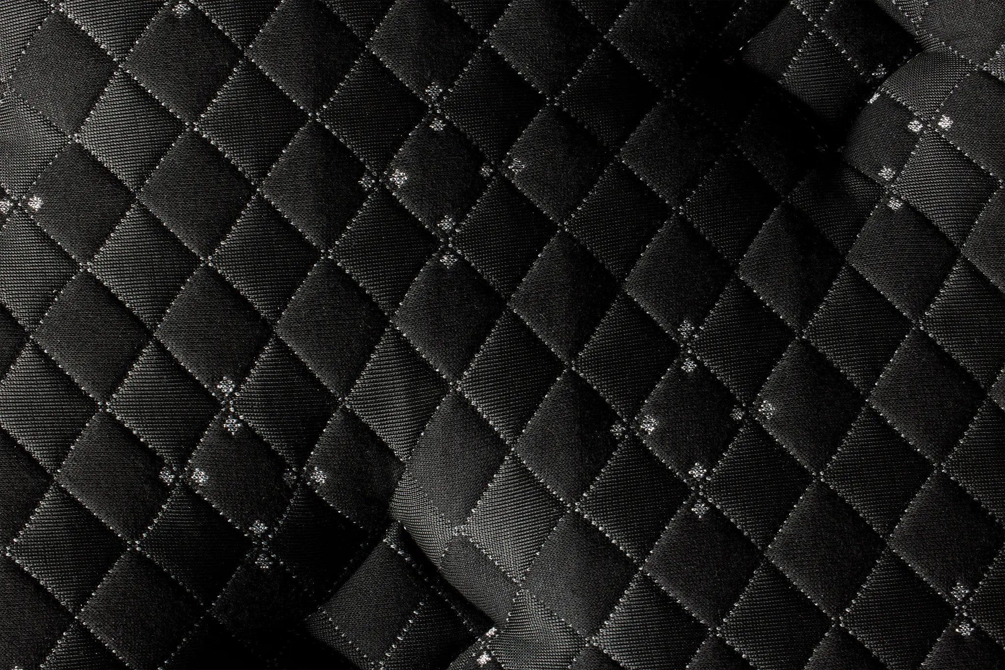 Beautyrest Black Series Three Medium Low-profile Mattress Set