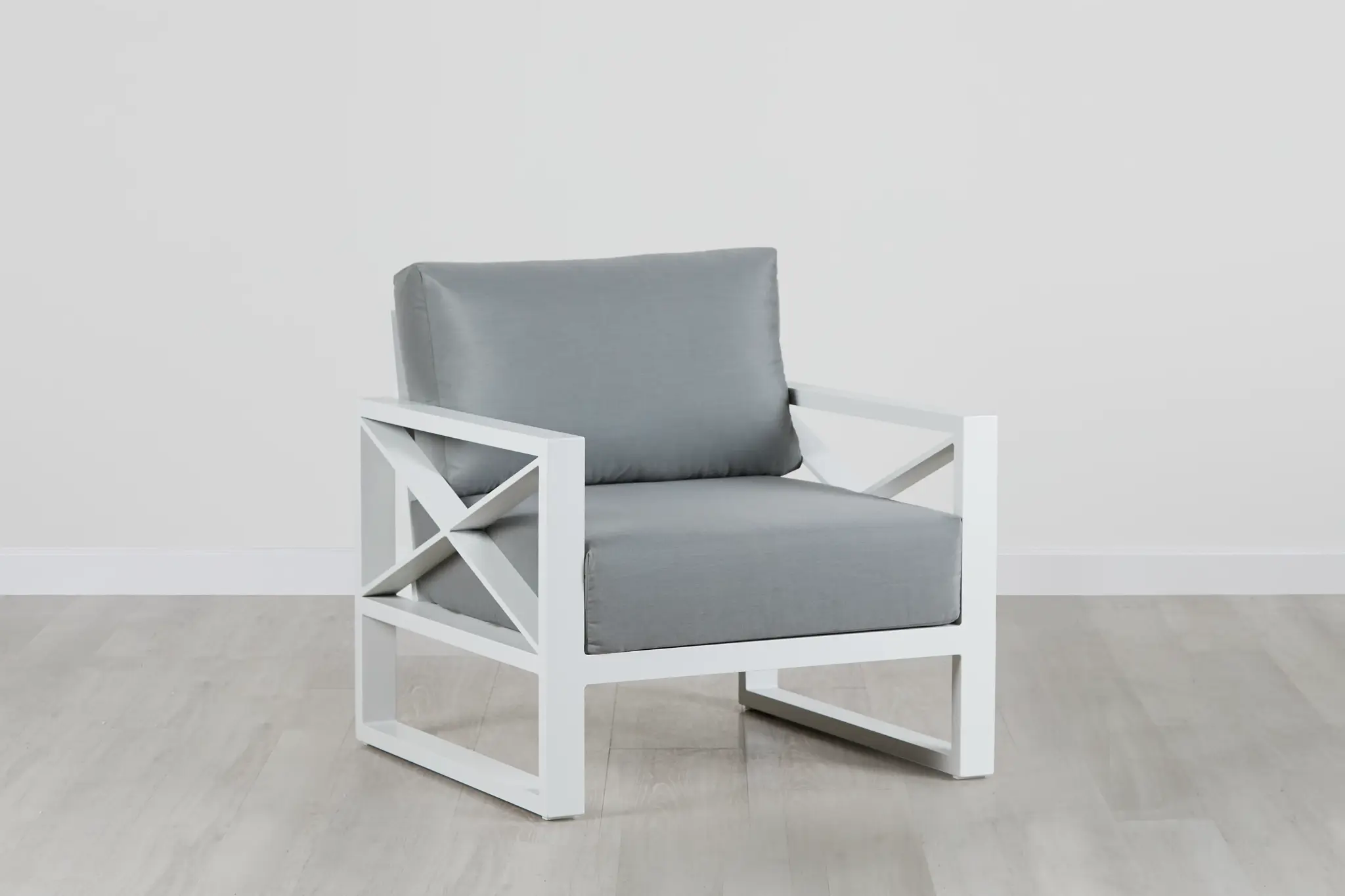 Linear White Dark Gray Aluminum Chair Linear White Dark Gray Aluminum Chair