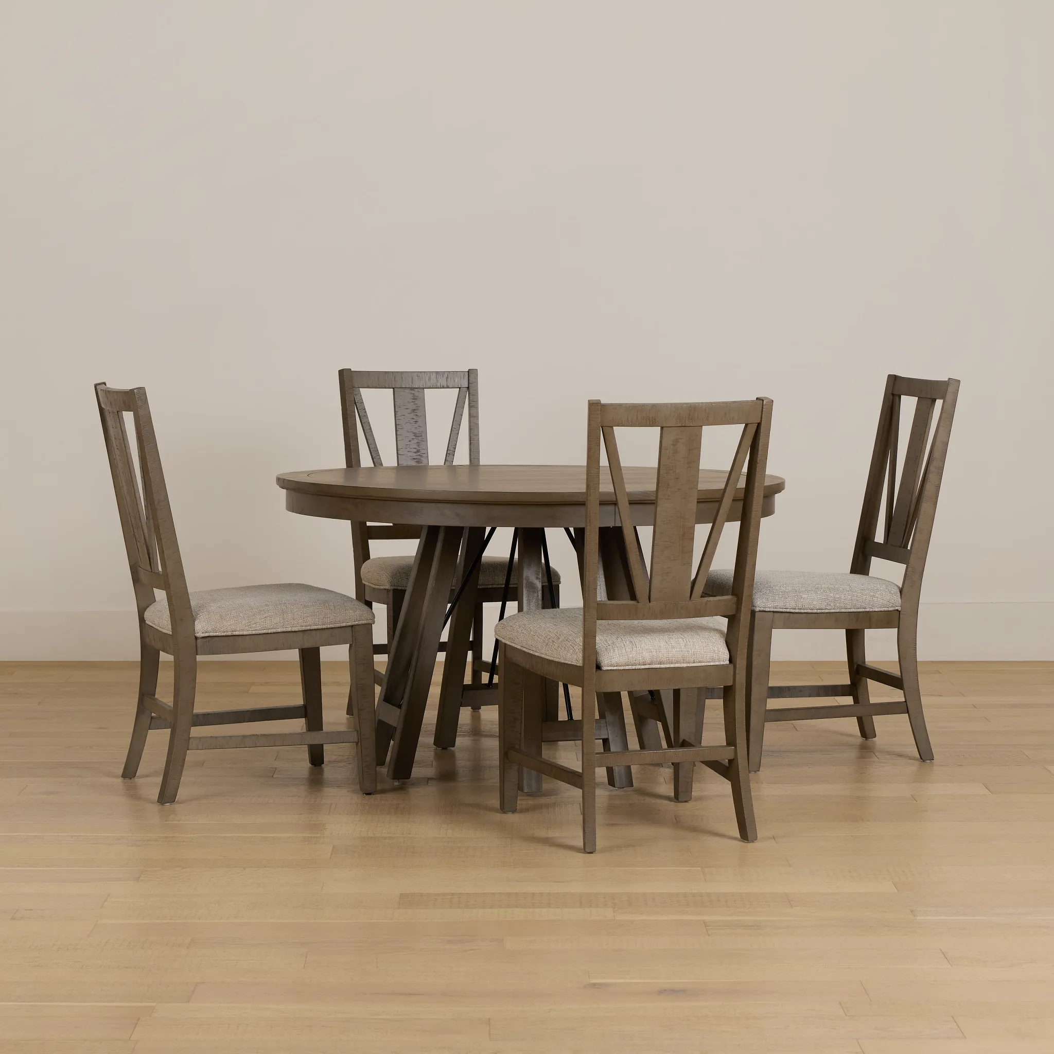 Heron Cove Light Tone Round Table & 4 Wood Chairs