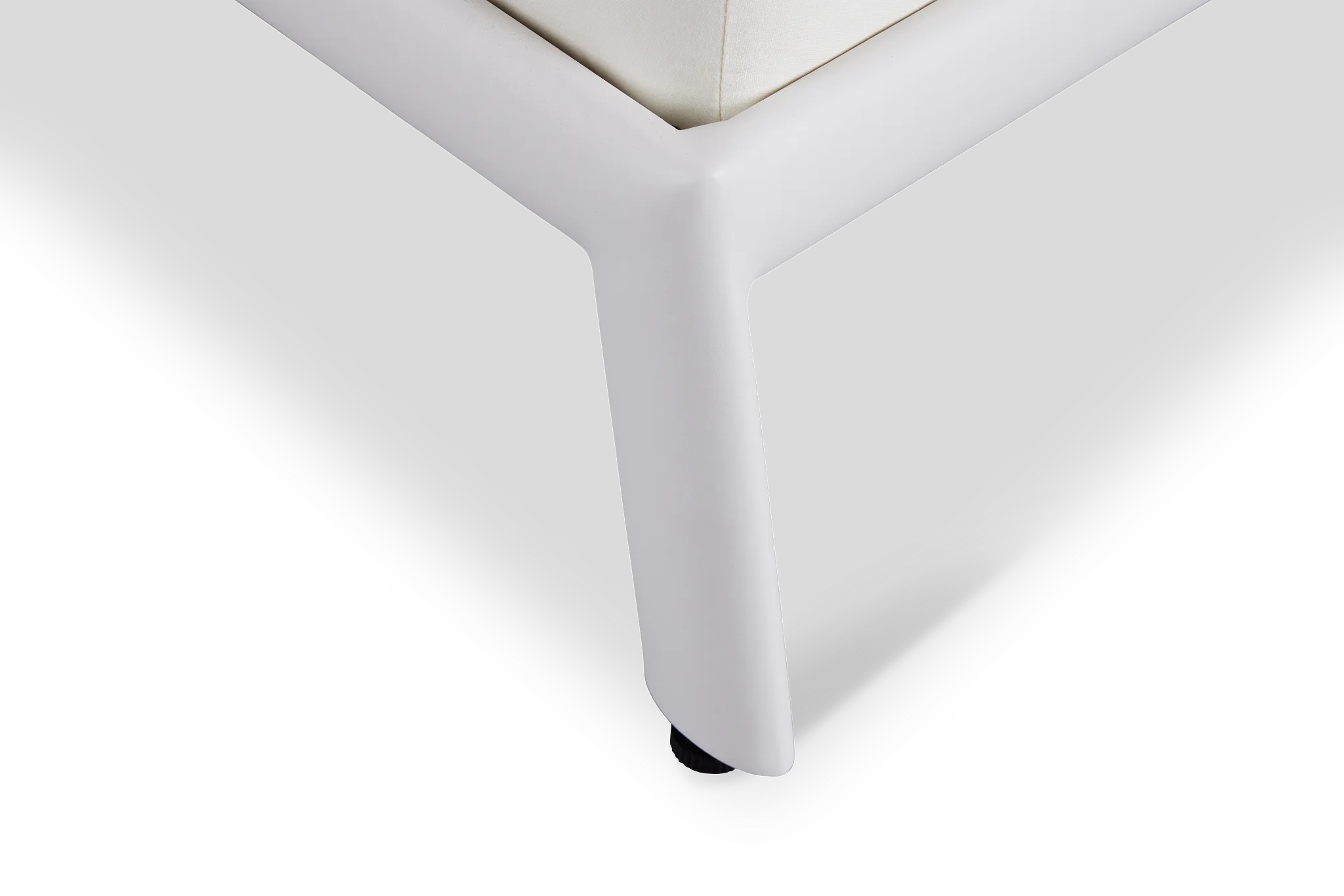 Tortuga White Aluminum Cushioned Chaise