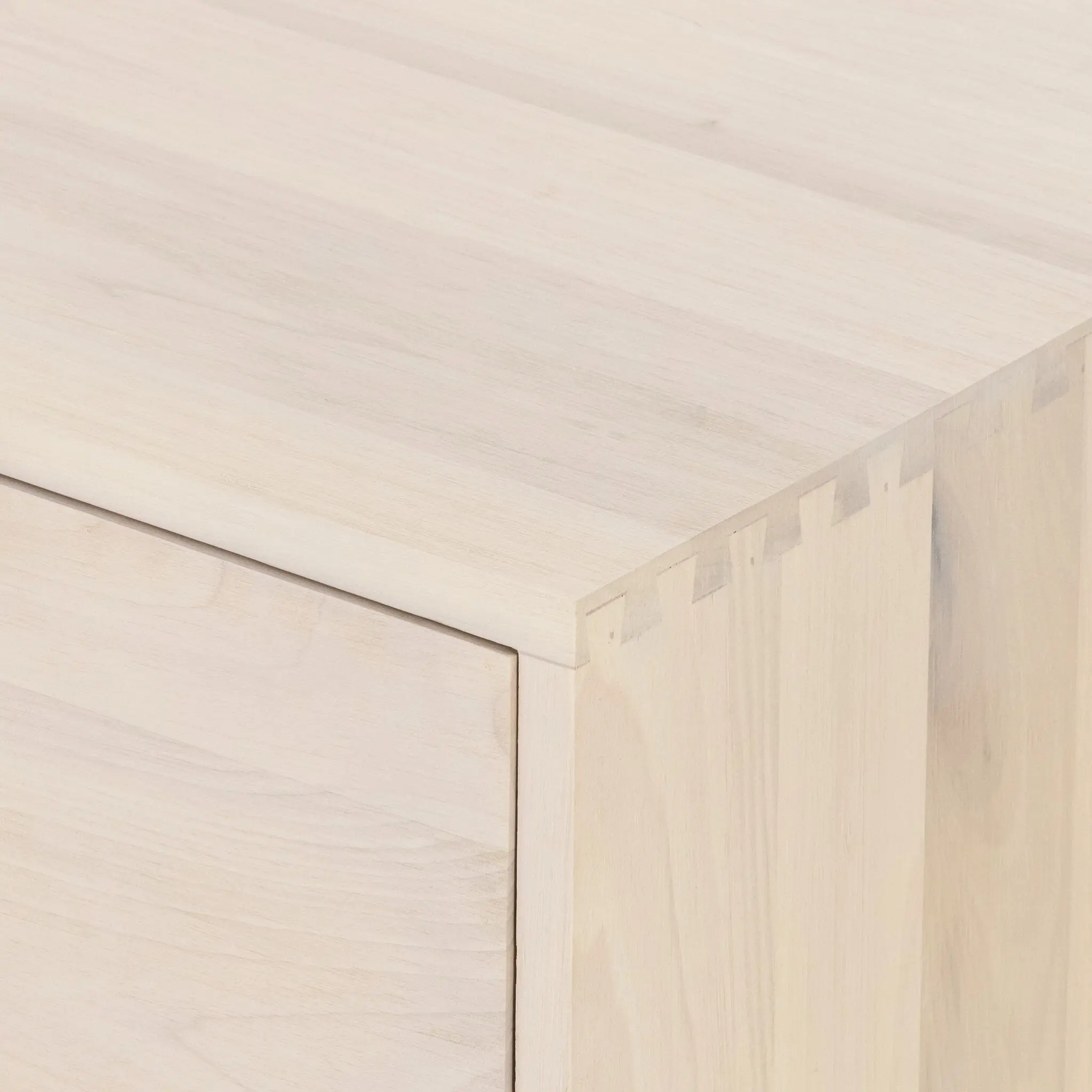 Eddie Light Tone Sideboard Eddie Light Tone Sideboard