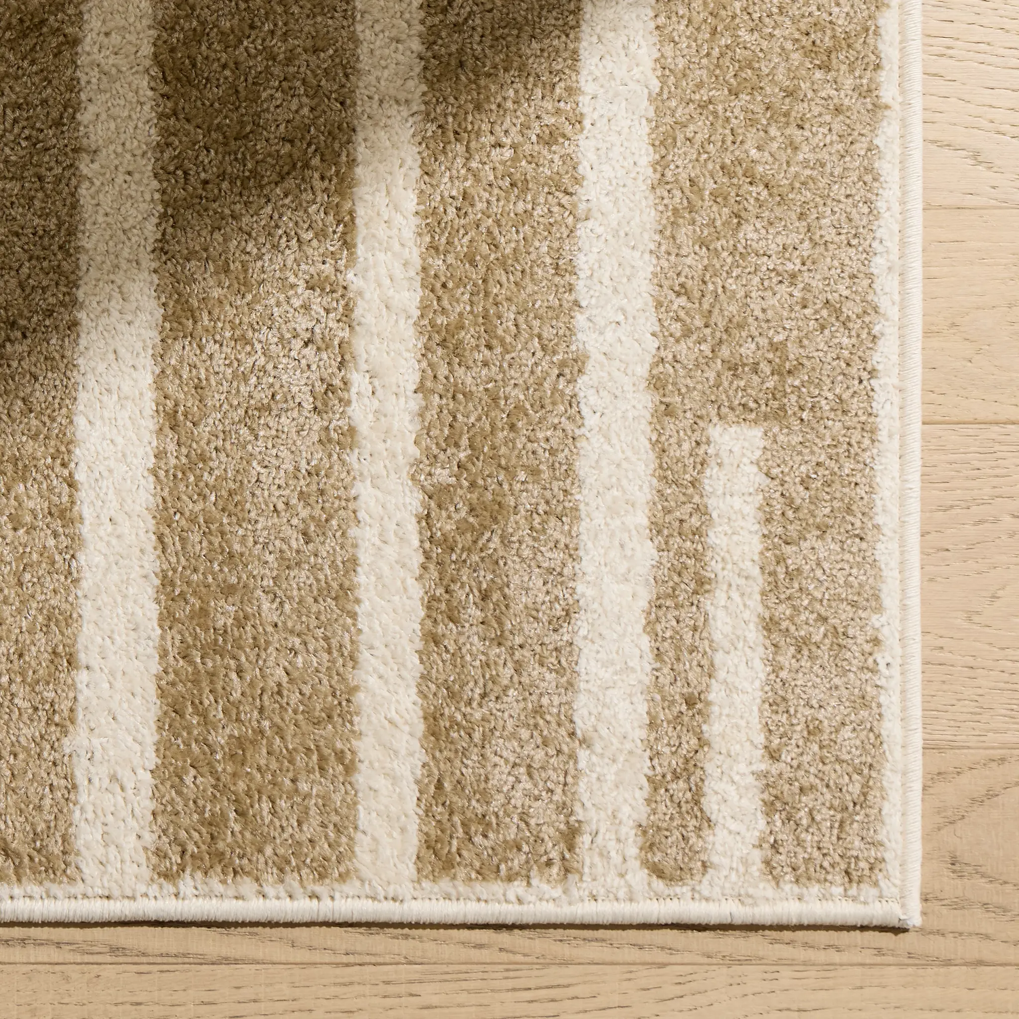 Dani White 5x7 Area Rug Dani White 5x7 Area Rug
