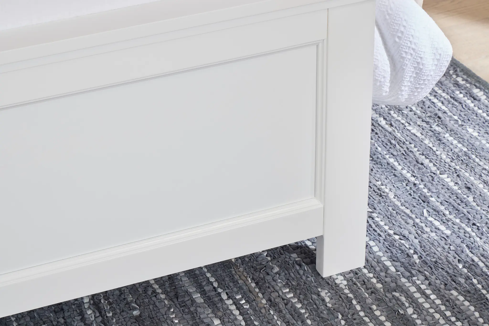Seabrook White Panel Bed Seabrook White Panel Bed