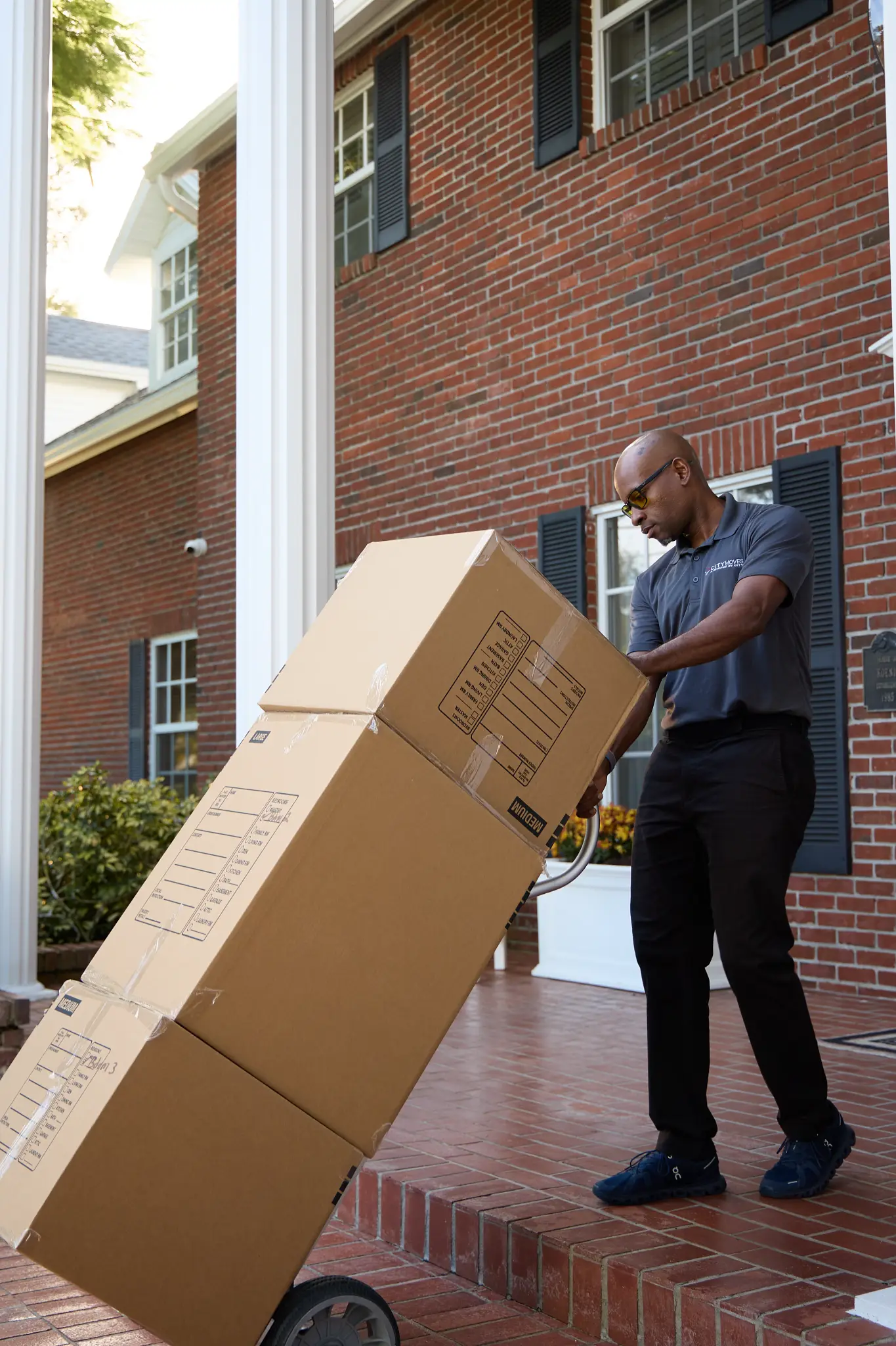 Benefits of Full-Service Moving and Furniture Setup Benefits of Full-Service Moving and Furniture Setup