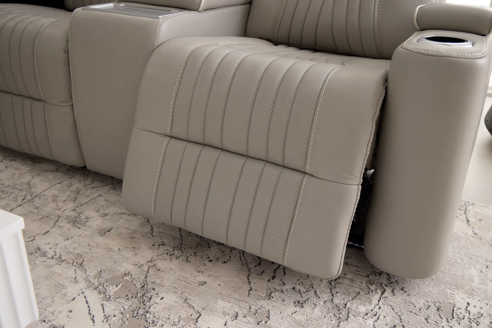 Nova Light Gray Lthr/vinyl Medium 2-arm Triple Power Massage Sectional