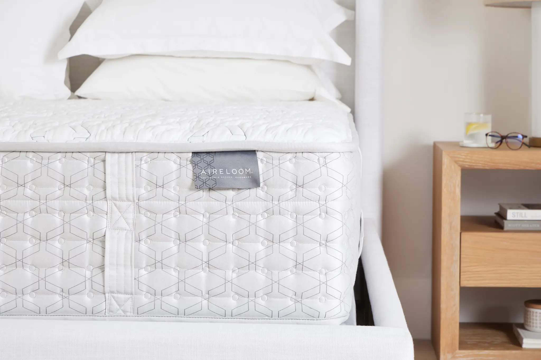 Aireloom Timeless Odyssey Streamline Firm 14" Mattress Aireloom Timeless Odyssey Streamline Firm 14" Mattress