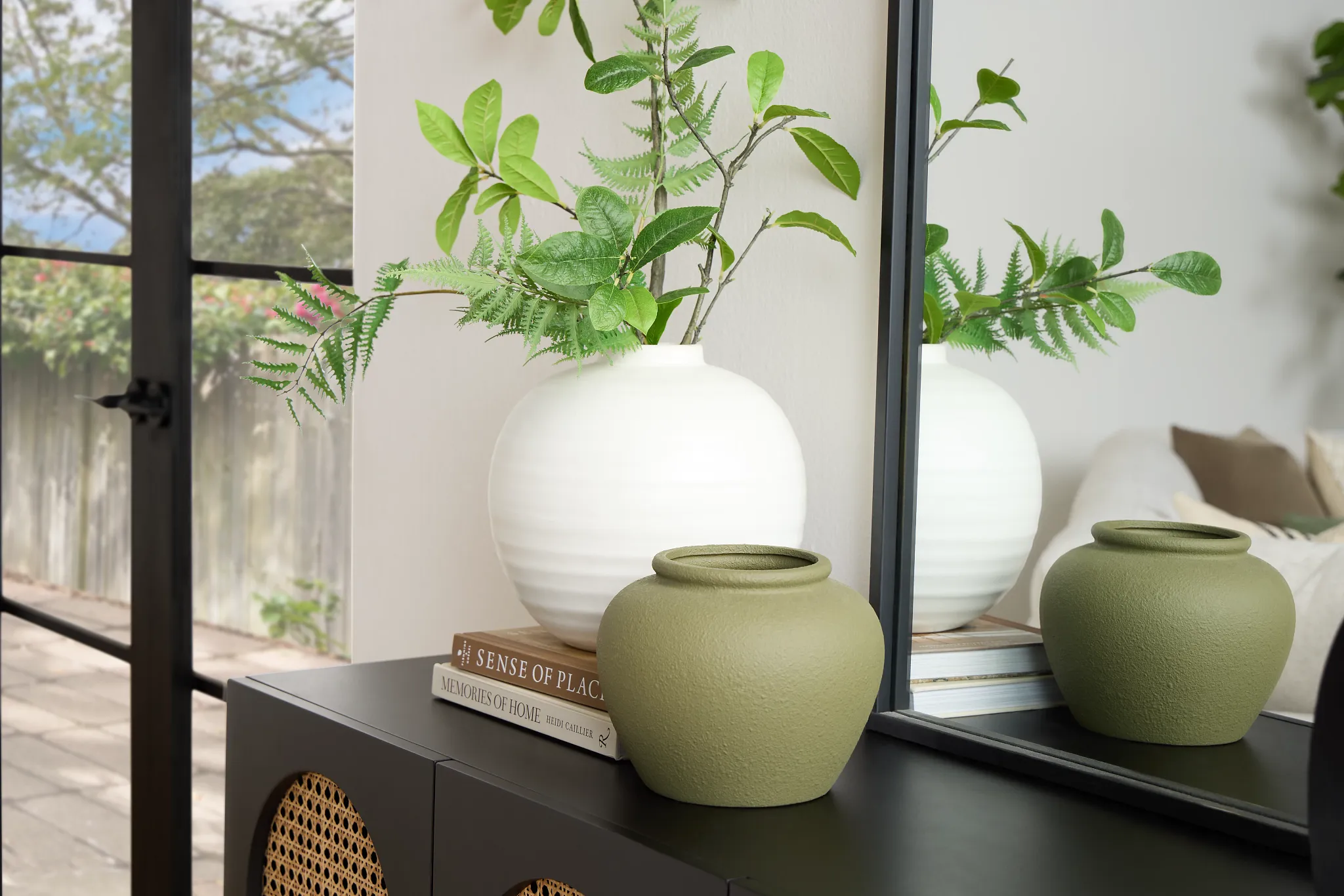 Ceres Dark Green Small Vase