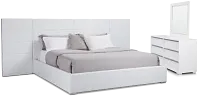Doral White Uph Spread Bedroom