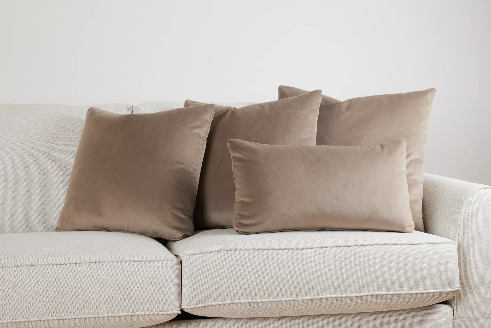 Reign Champagne 24" Accent Pillow