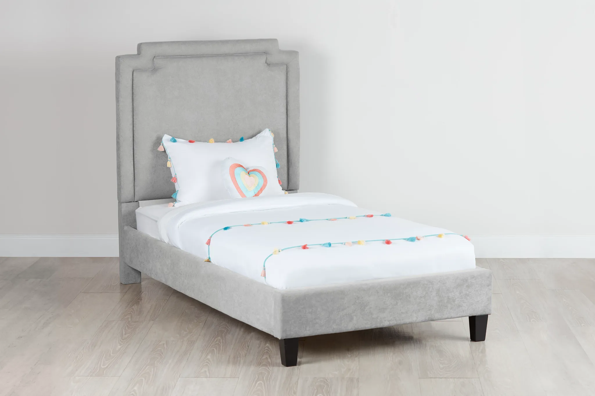 Whitney Light Gray Uph Platform Bed