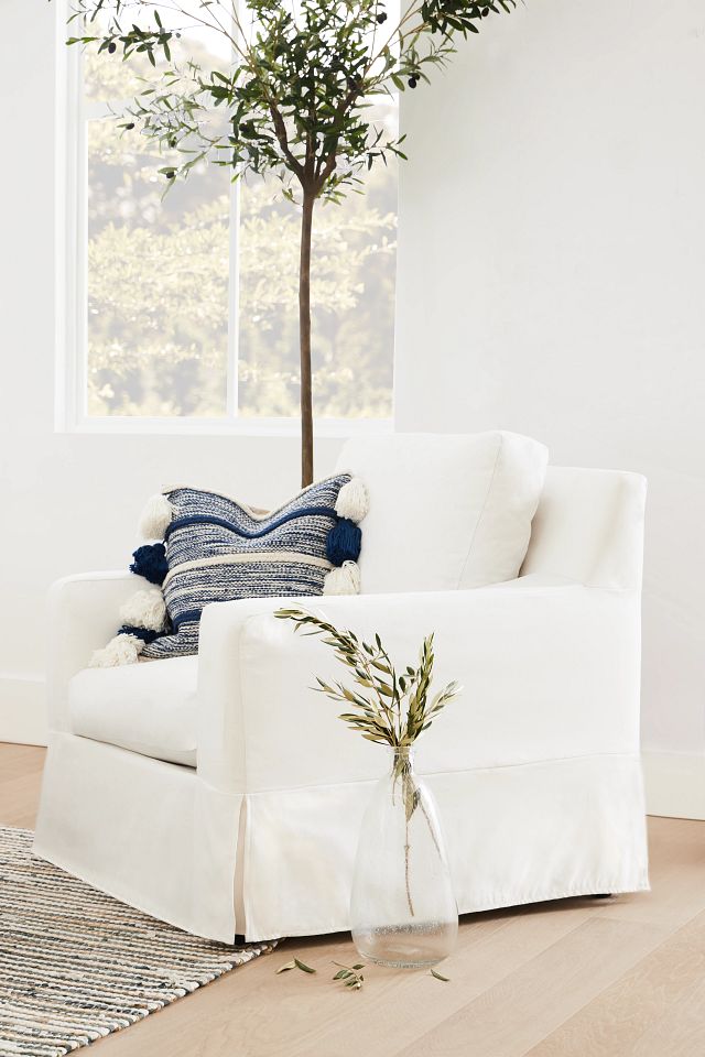 Nantucket White Uph Panel Bed