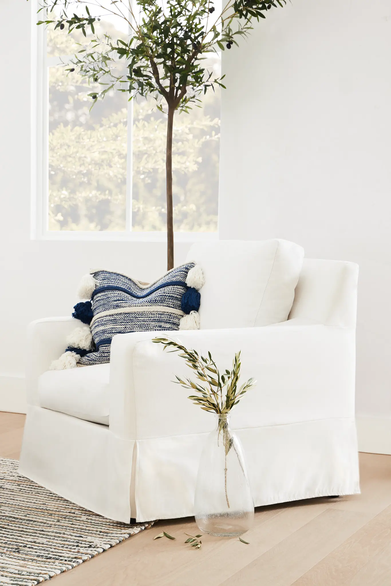 Nantucket White Uph Panel Bed Nantucket White Uph Panel Bed