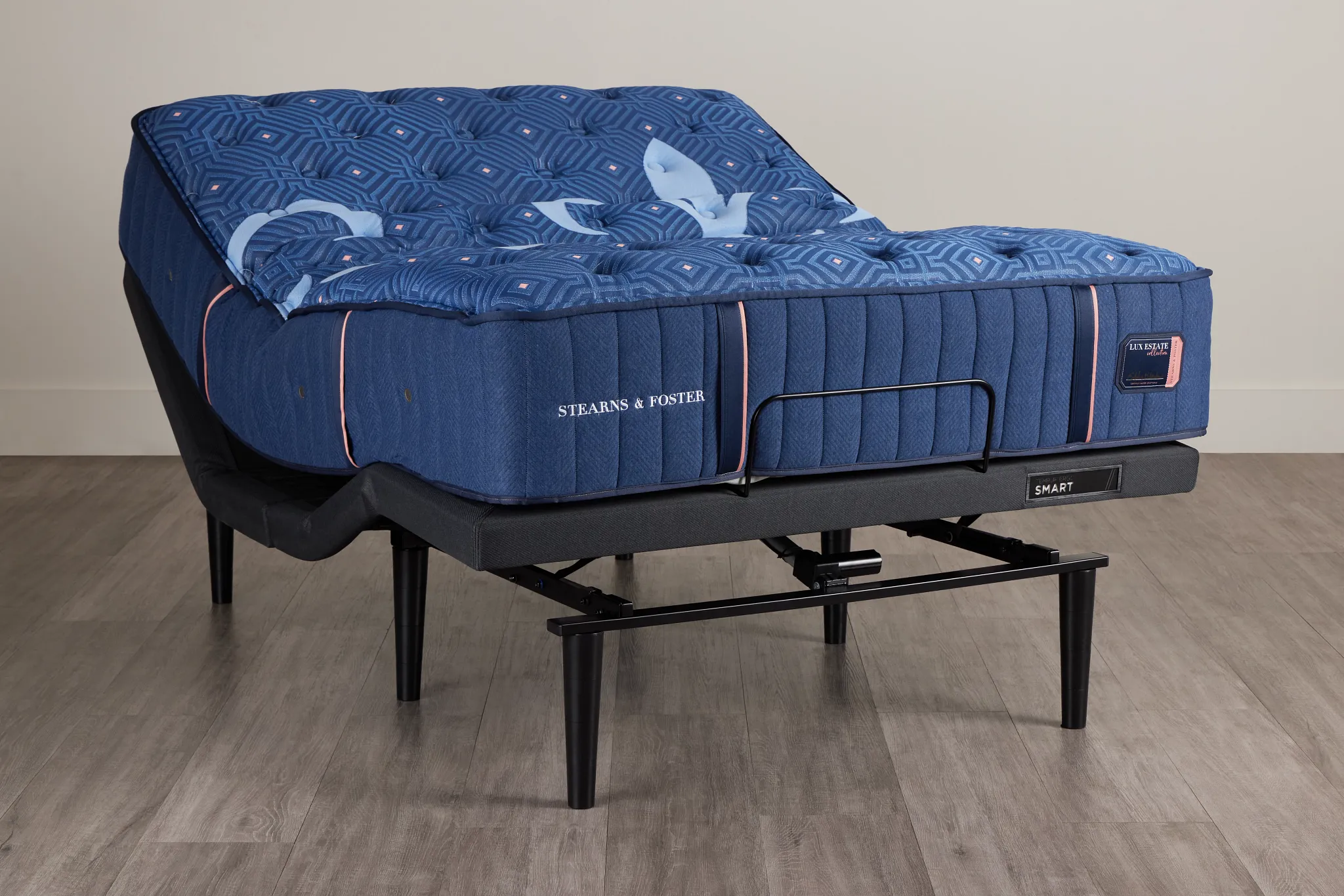 Stearns & Foster Lux Estate Medium Ergo Smart Adjustable Mattress Set