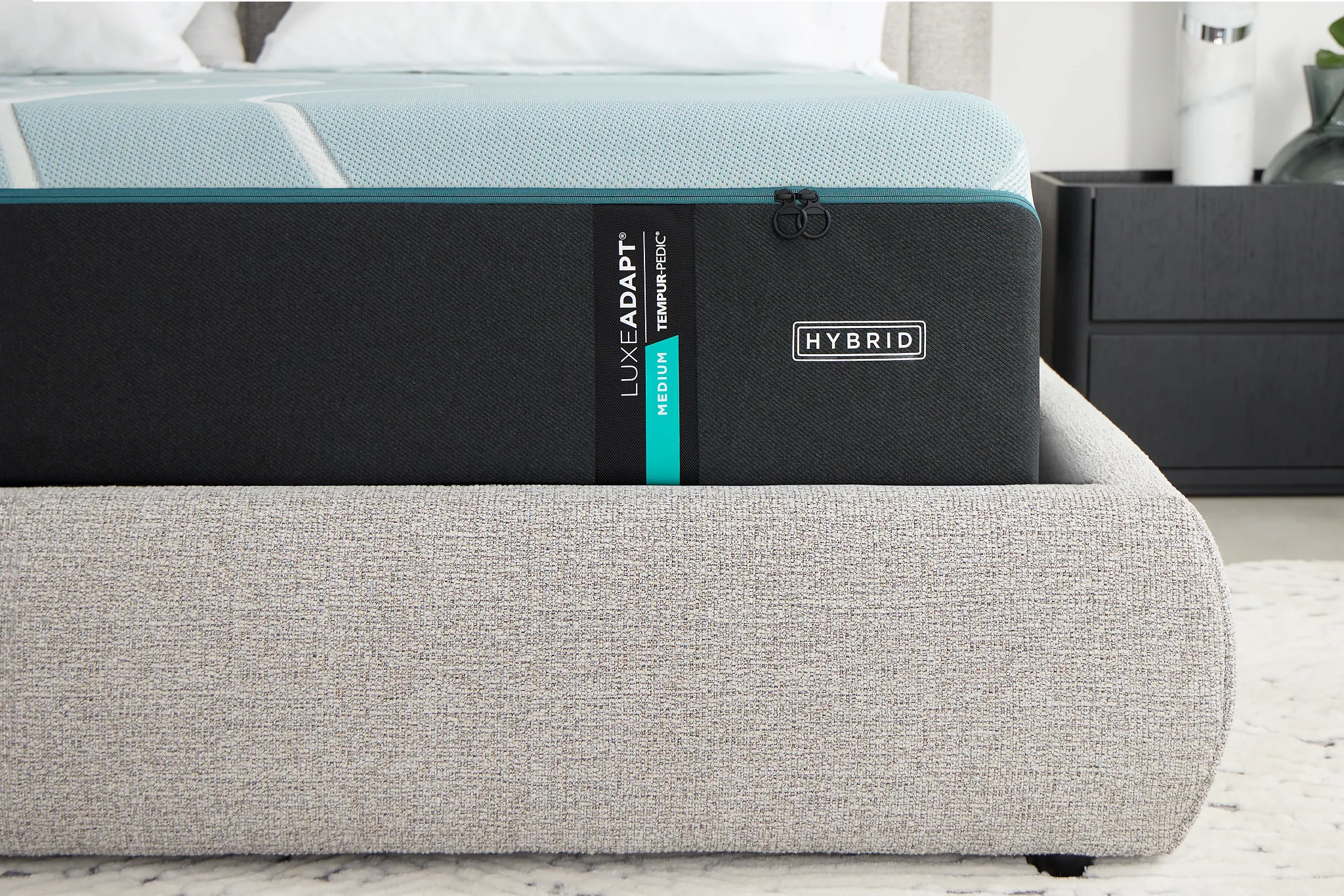 Tempur-pedic Tempur-luxeadapt 13" Medium Hybrid Mattress